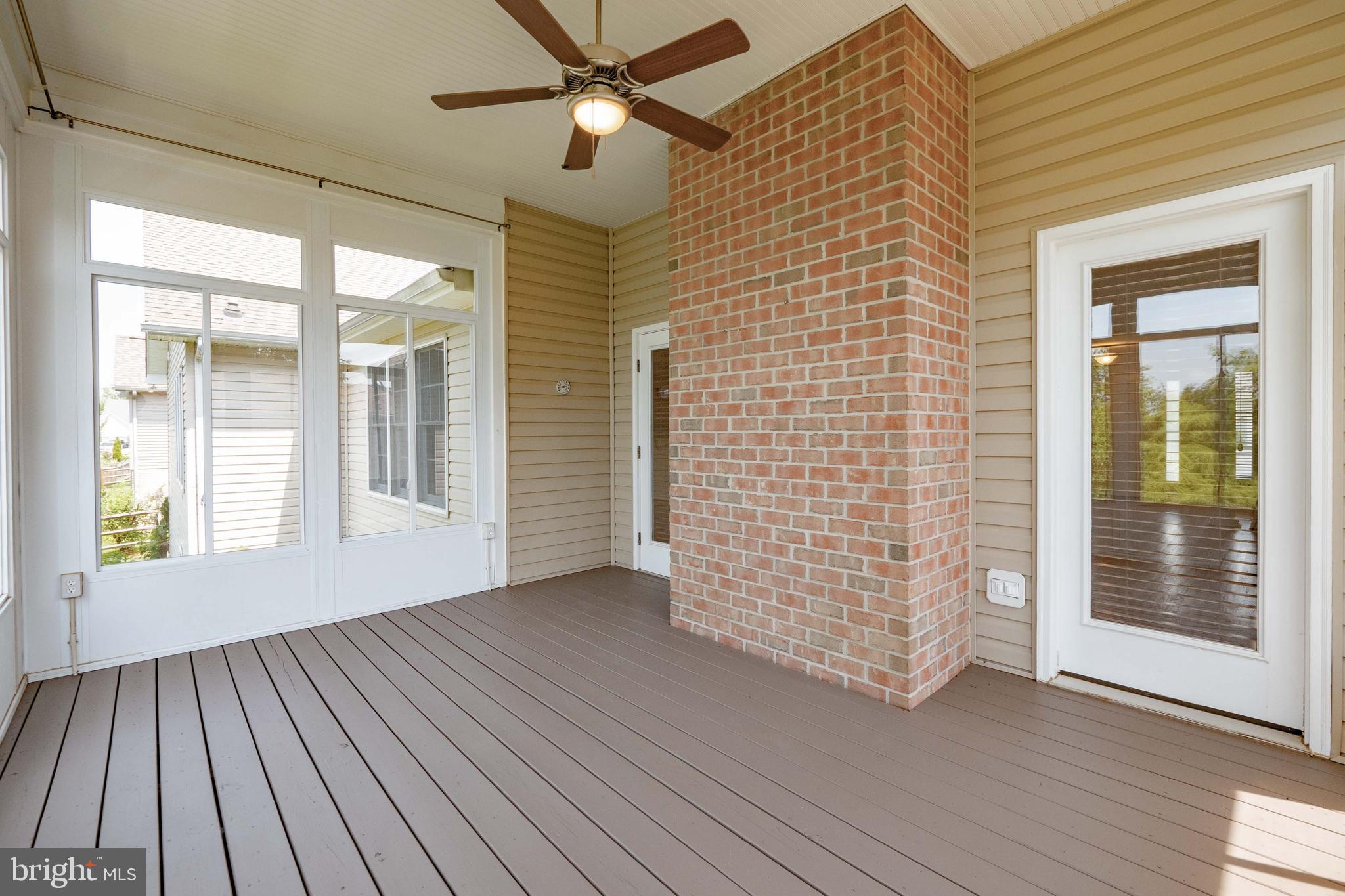 FOXFIELD AT MIDDLETOWN - Residential