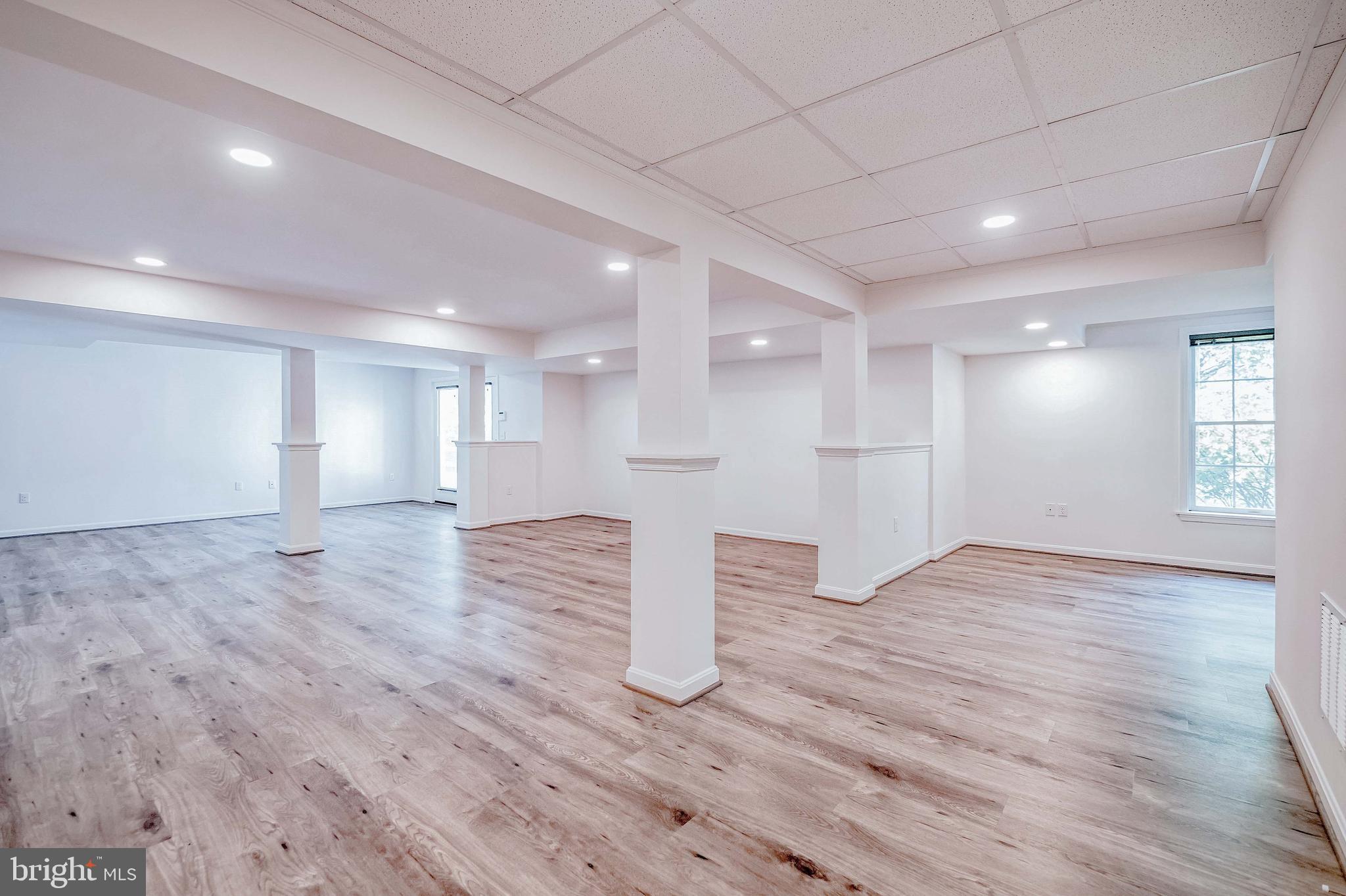 FOXFIELD AT MIDDLETOWN - Residential