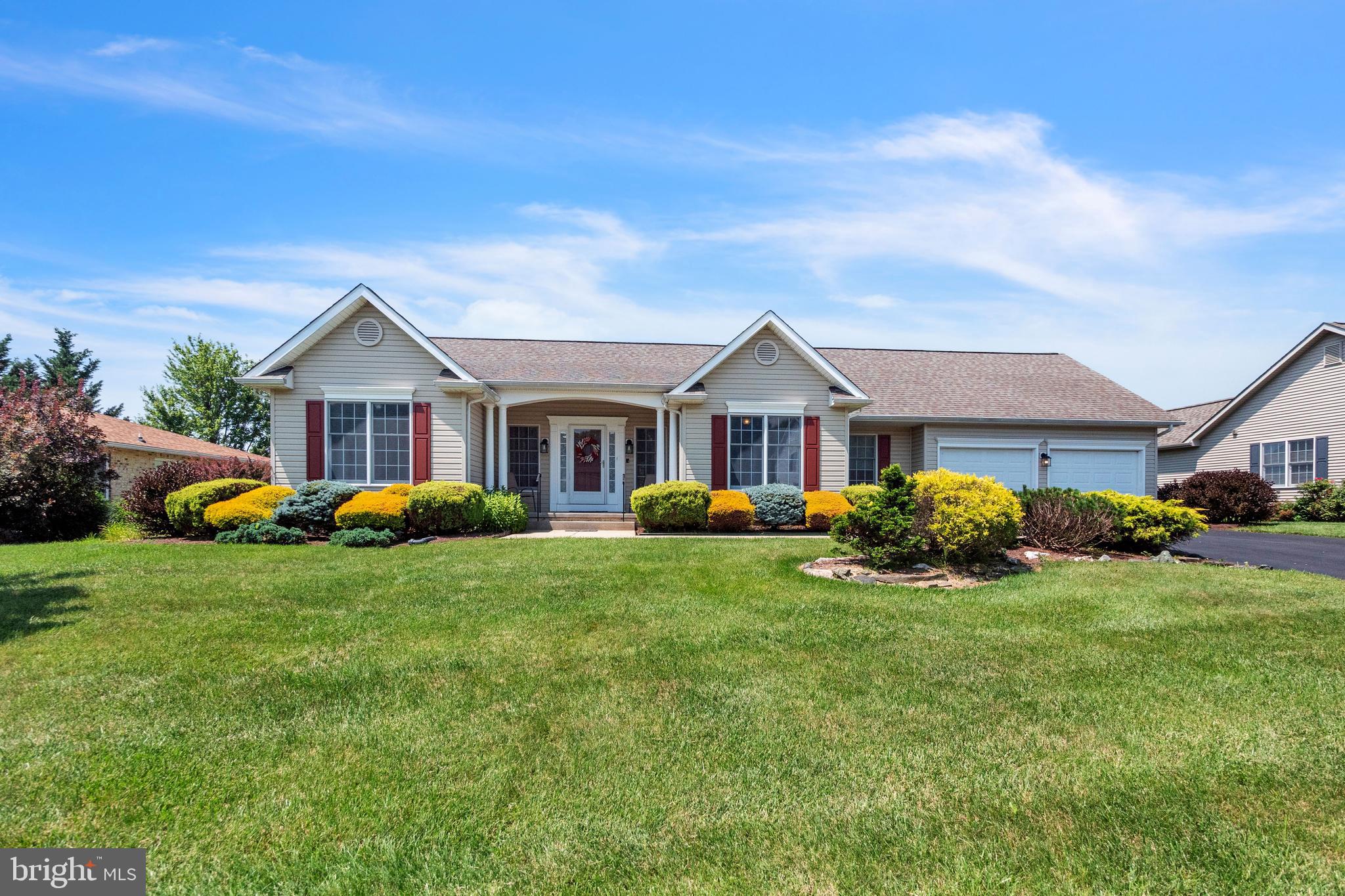 FOXFIELD AT MIDDLETOWN - Residential