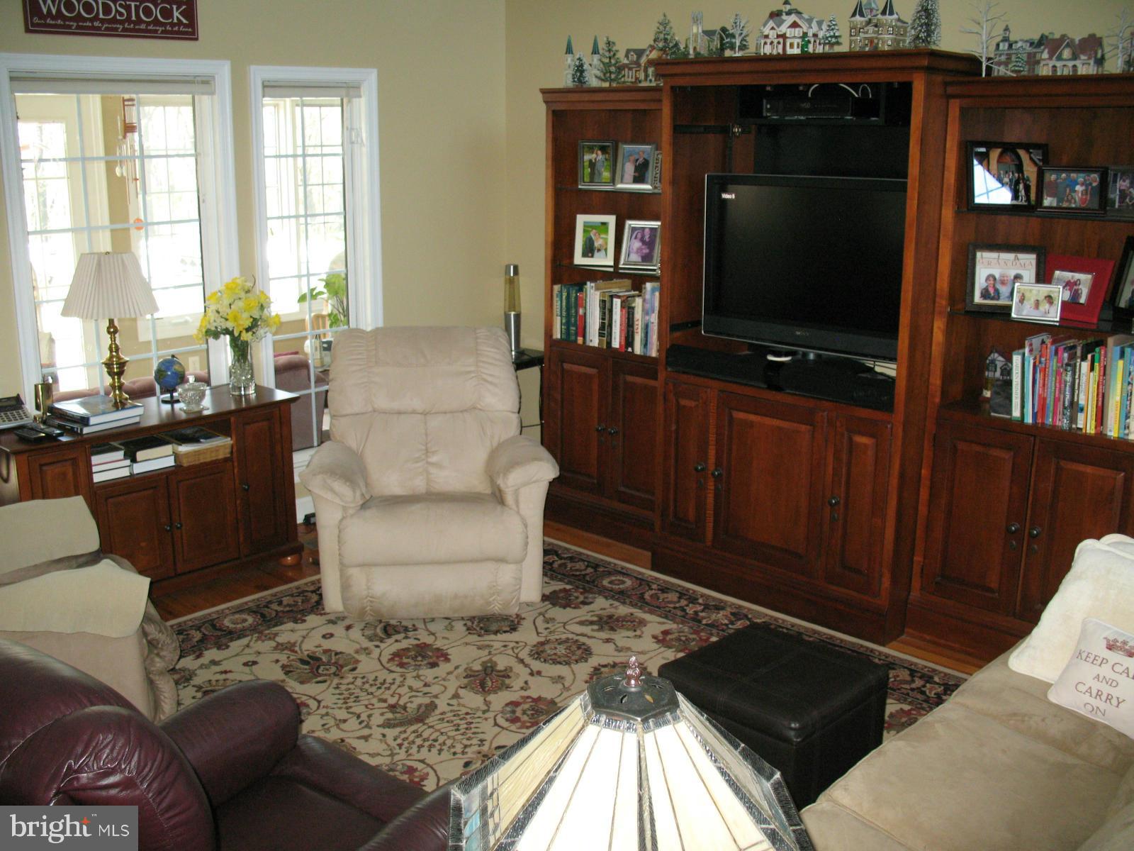 FAIRVIEW - Residential