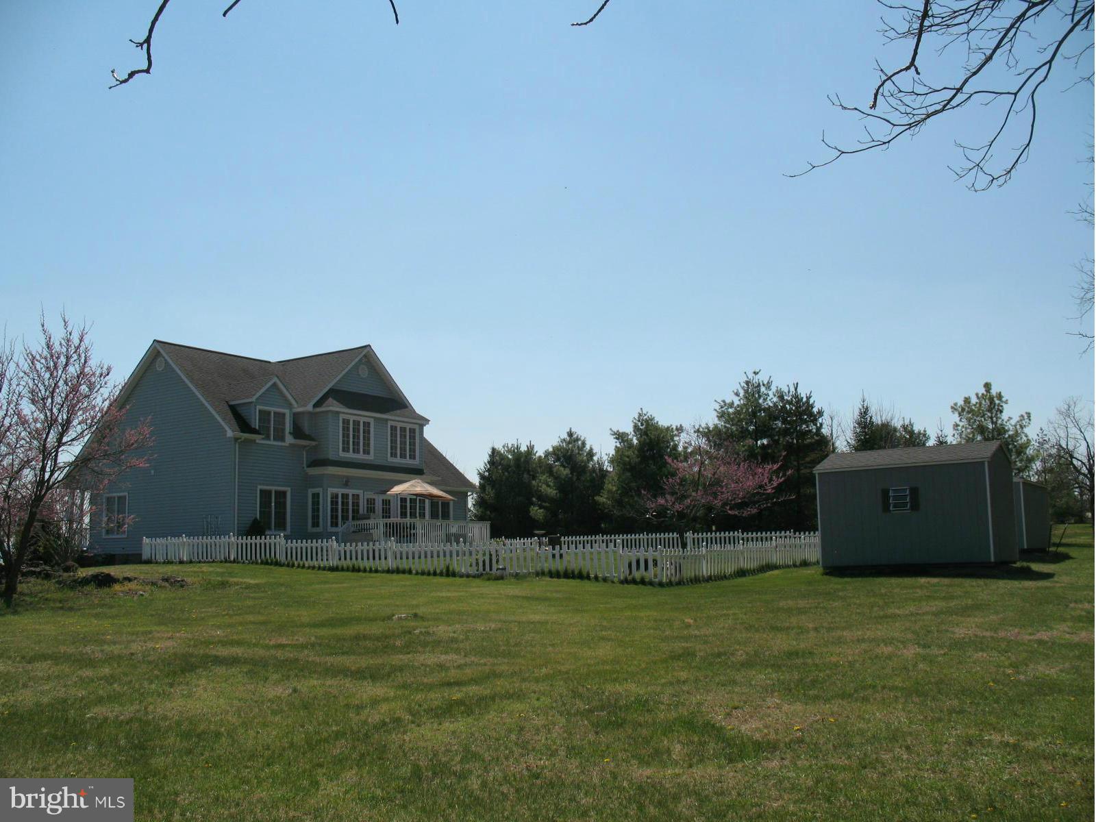 FAIRVIEW - Residential