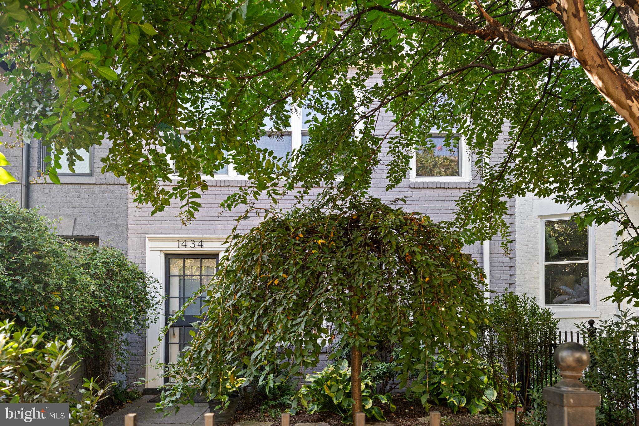 1434 OAK STREET NW