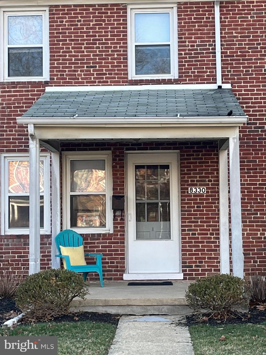 This adorable Loch Raven Heights townhome could be yours!  A freshly painted two (2) bedroom, two (2) full bath home is waiting for your decorating touches!  Hardwood on the 2 upper levels! The lower level is partially finished with a laundry area and storage.  The garage is small  but great for a motorcycle or extra storage or even a work bench! Updates include - Furnace/HVAC, (2020), Hot water heater, (2020), Garage roof, (2019), Townhome roof (flat part only)(2020), Basement carpet, (2018), Oven and dryer, (2023).
Come and take a look!
