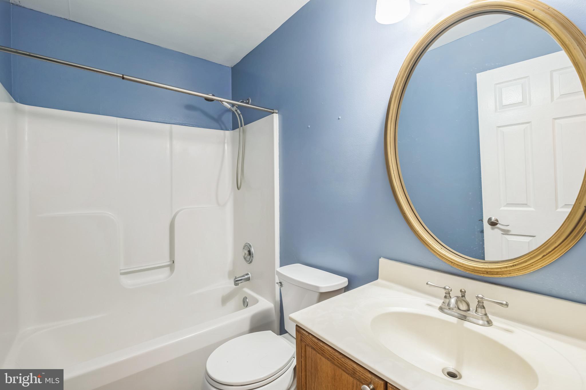 RIVER CREST - Residential