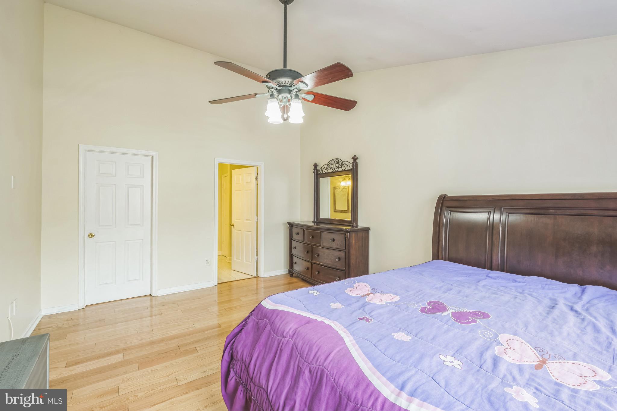 RIVER CREST - Residential