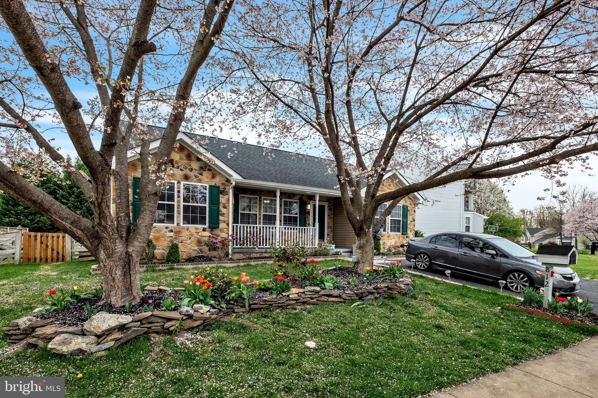 RIVER CREST - Residential