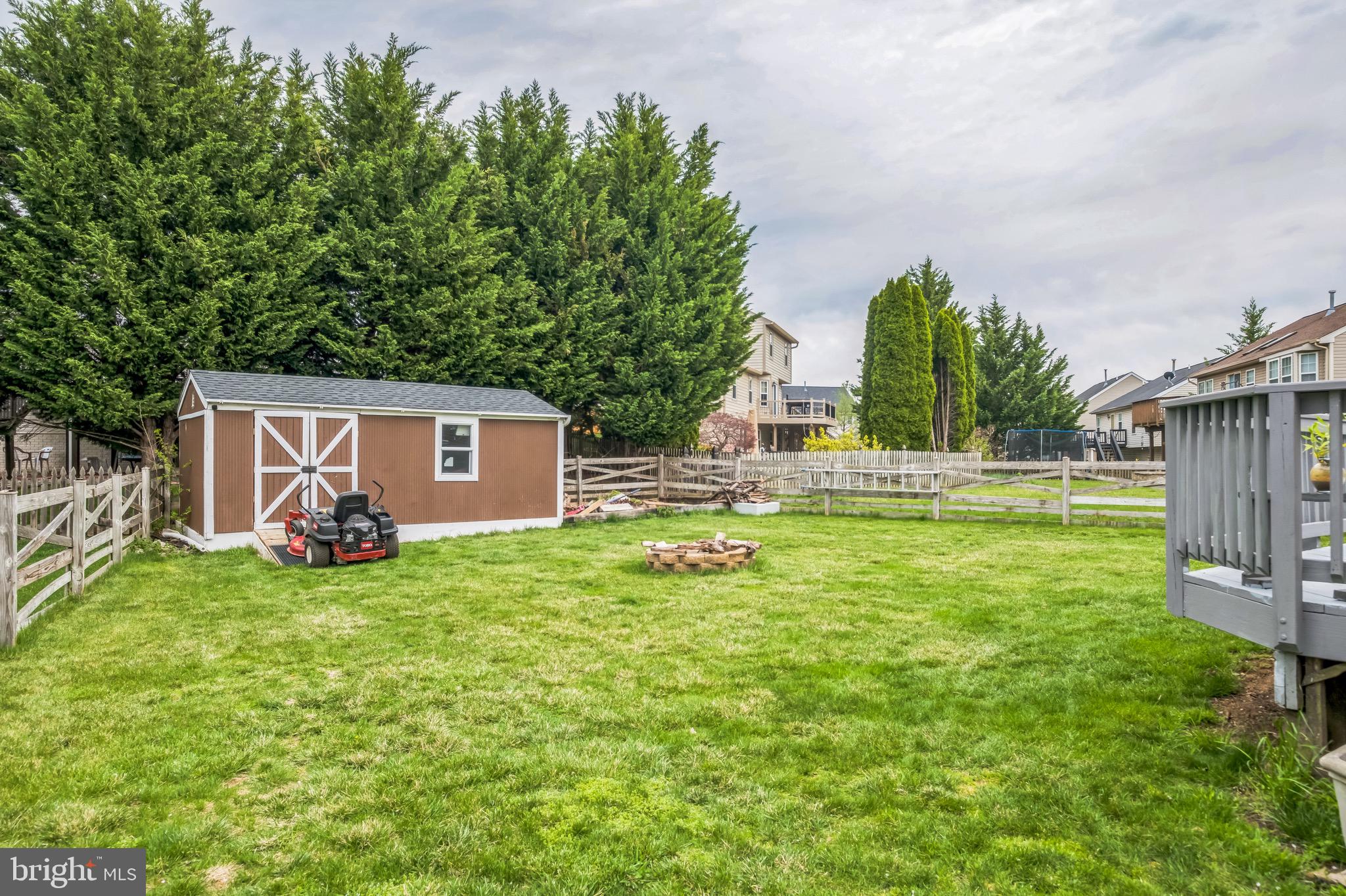 RIVER CREST - Residential