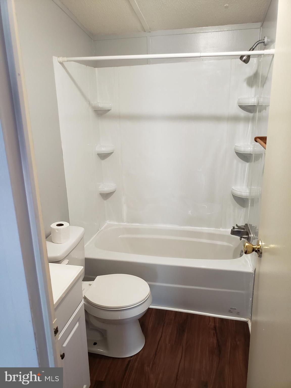 HIDDEN RIVER - Residential