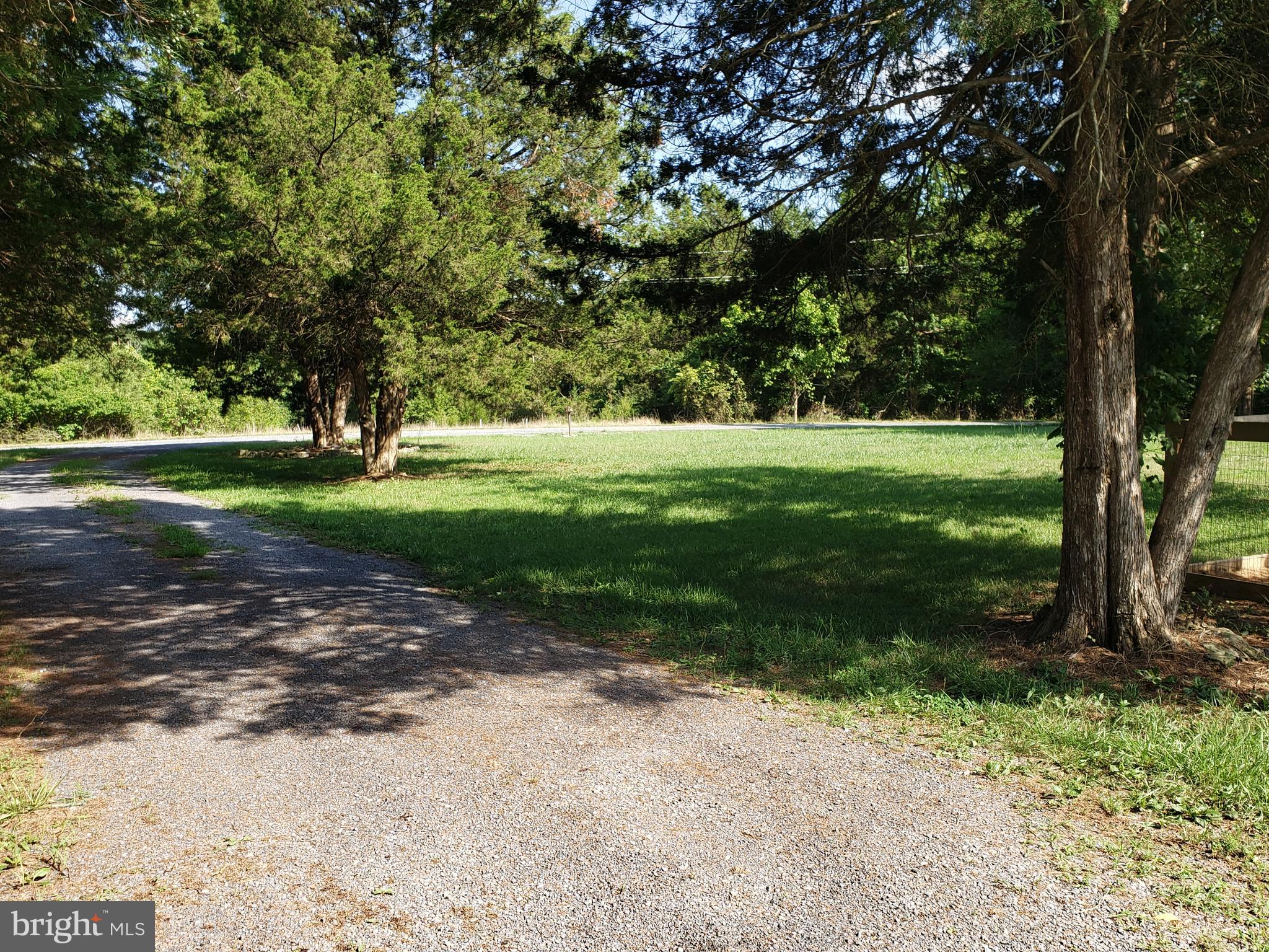 HIDDEN RIVER - Residential