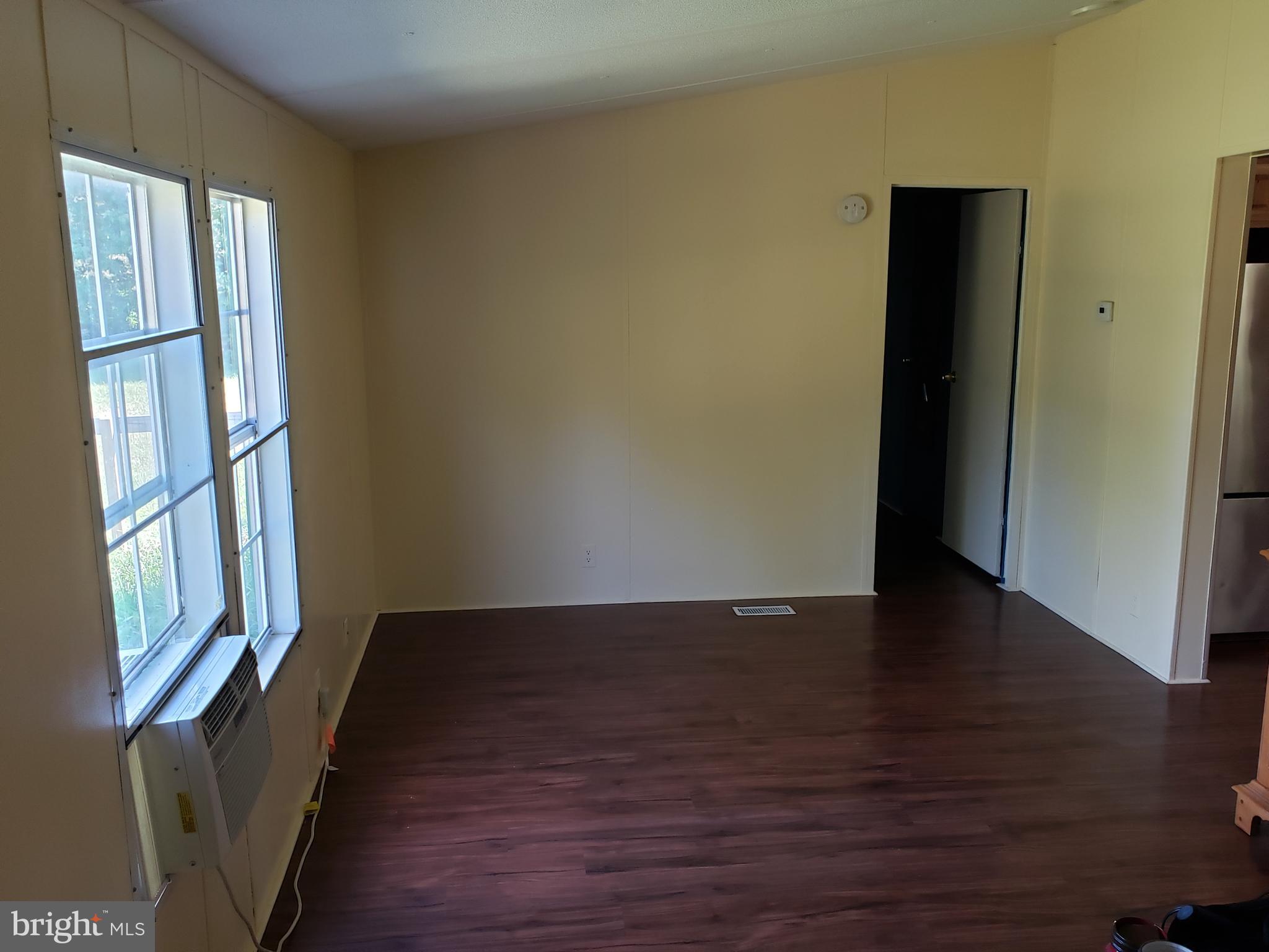 HIDDEN RIVER - Residential