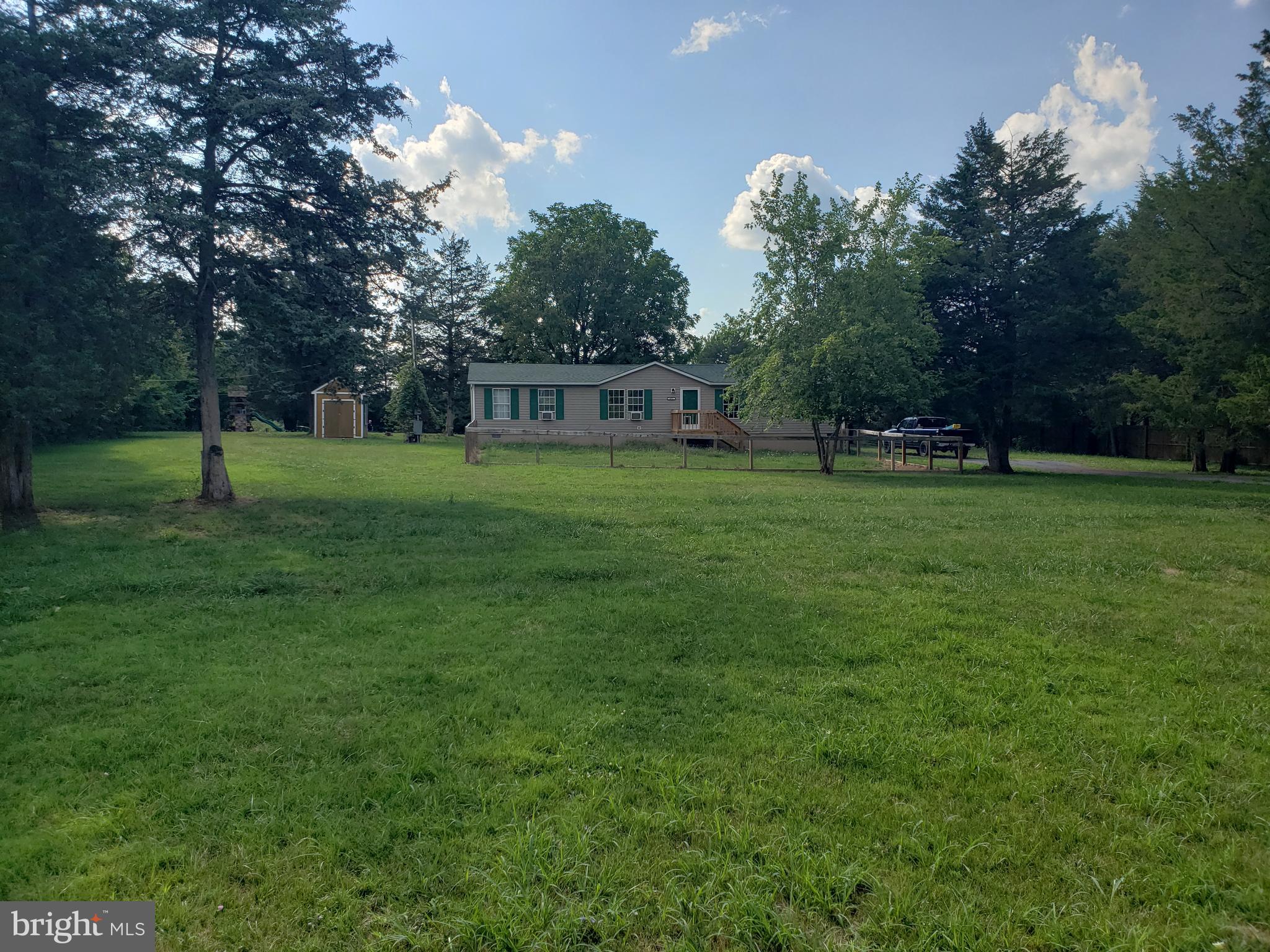 HIDDEN RIVER - Residential