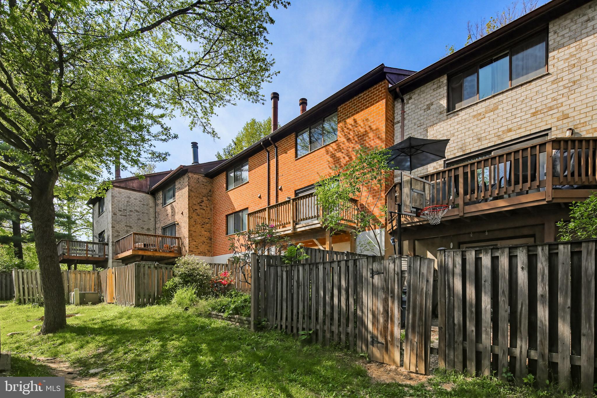 VILLAGE OF OWEN BROWN - Residential