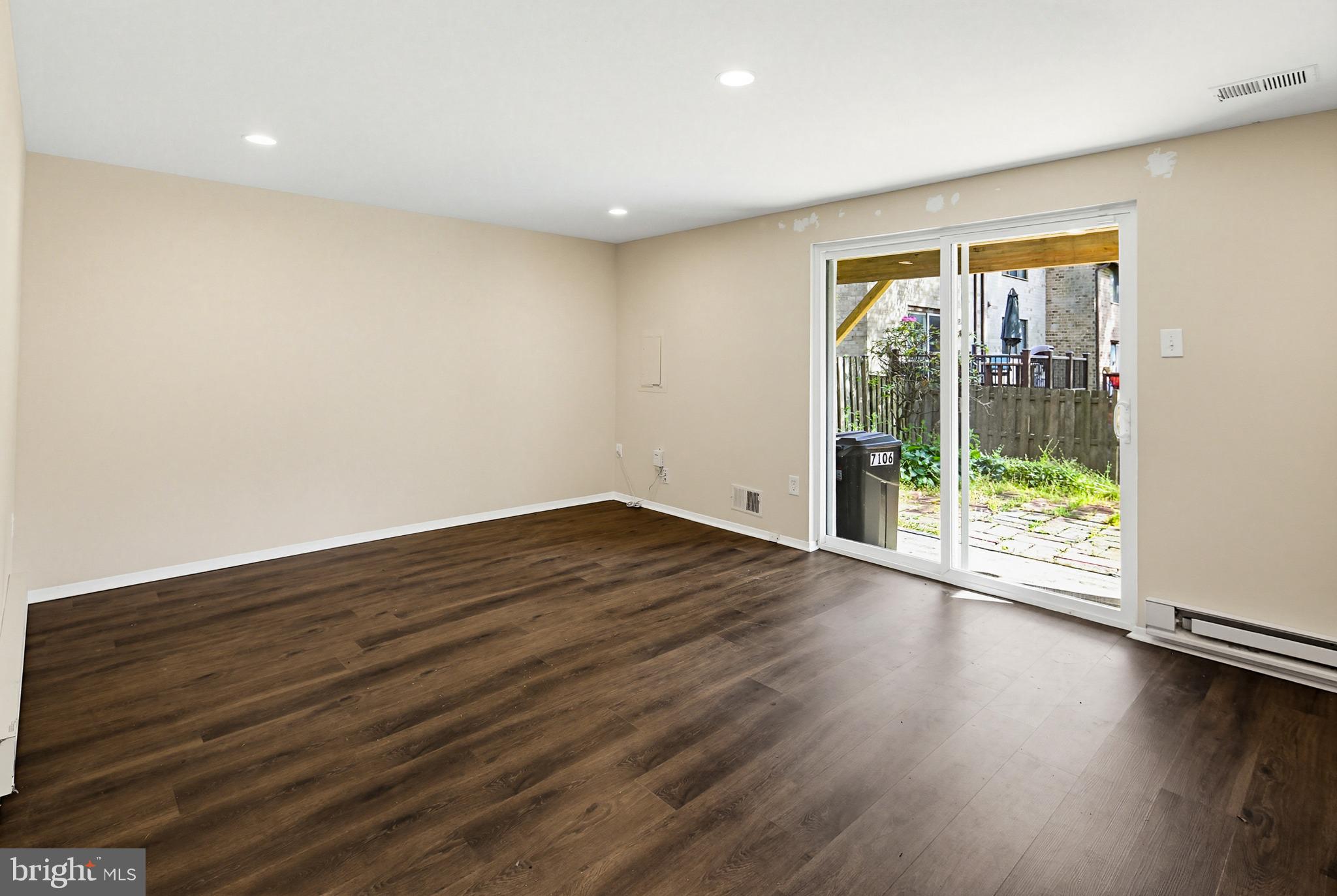 VILLAGE OF OWEN BROWN - Residential