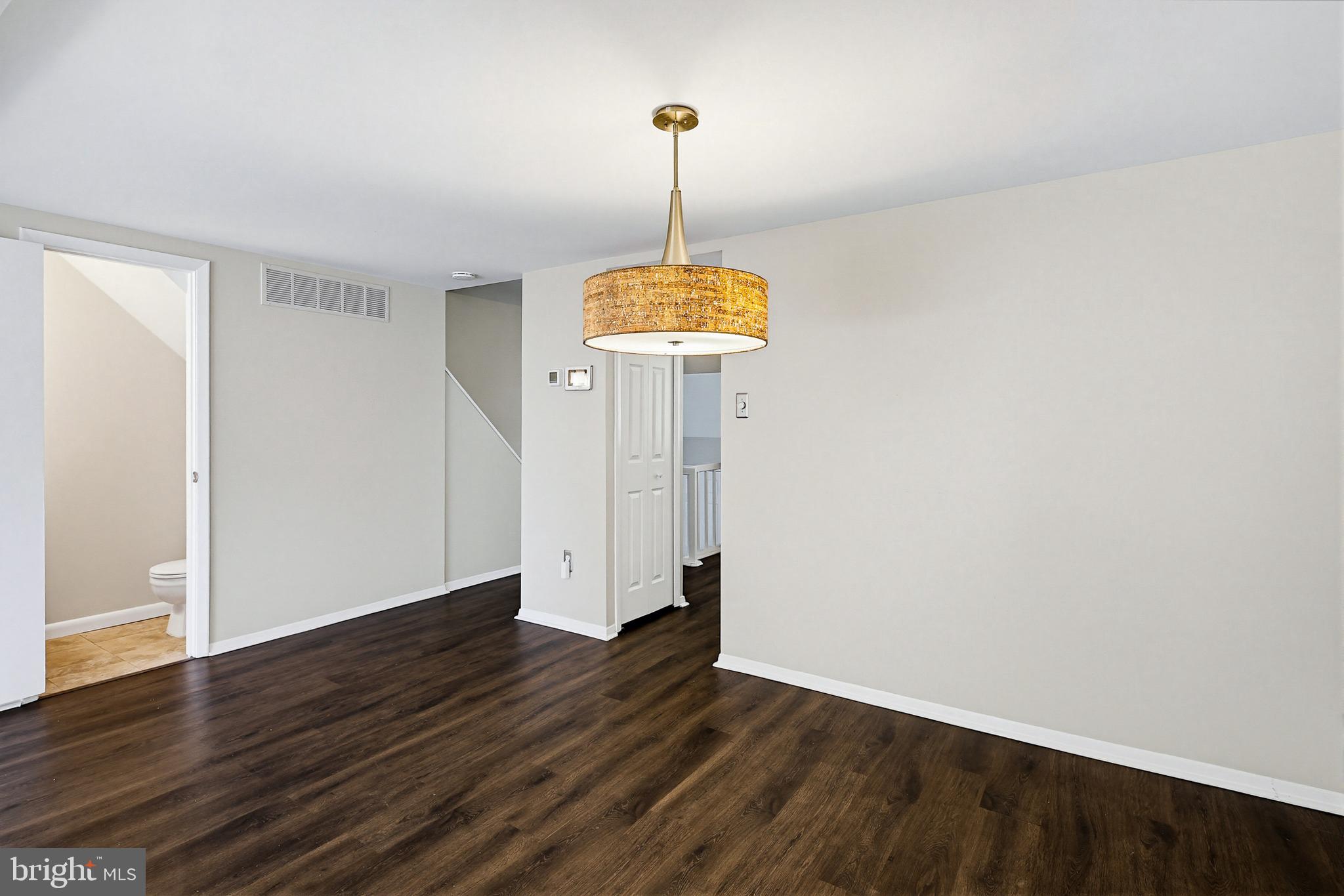 VILLAGE OF OWEN BROWN - Residential