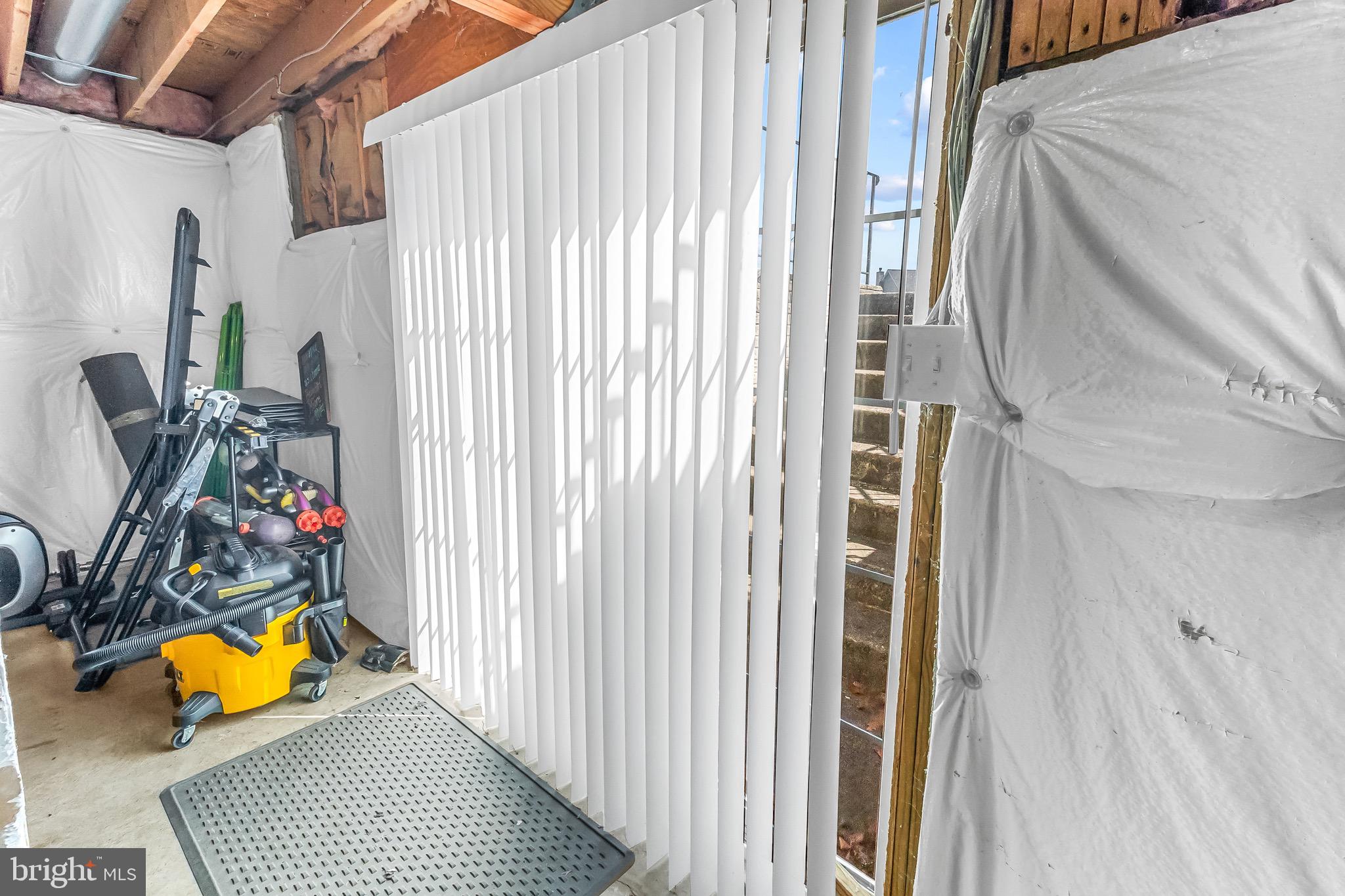 APPLE KNOLLS ESTATES - Residential