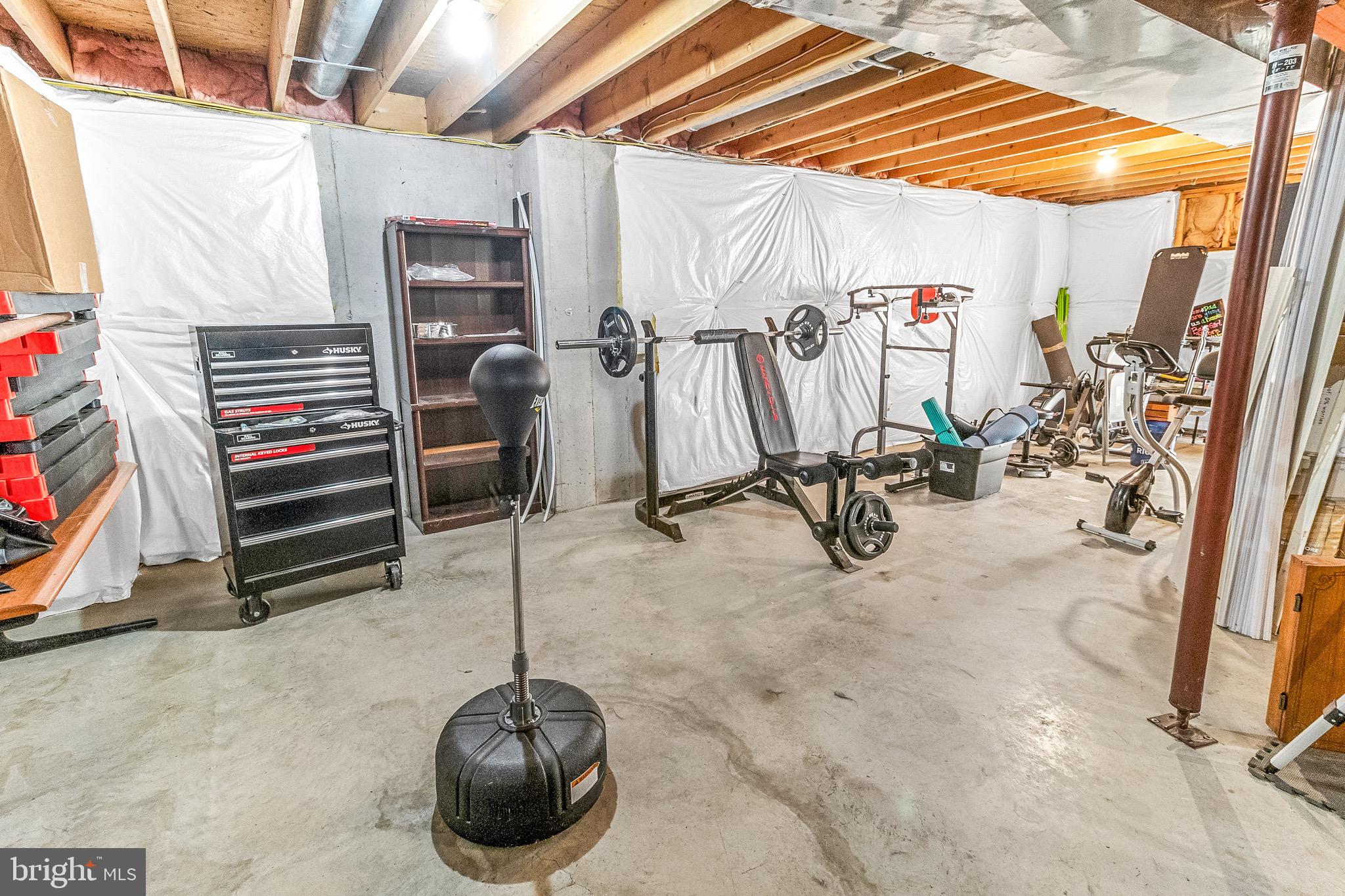 APPLE KNOLLS ESTATES - Residential