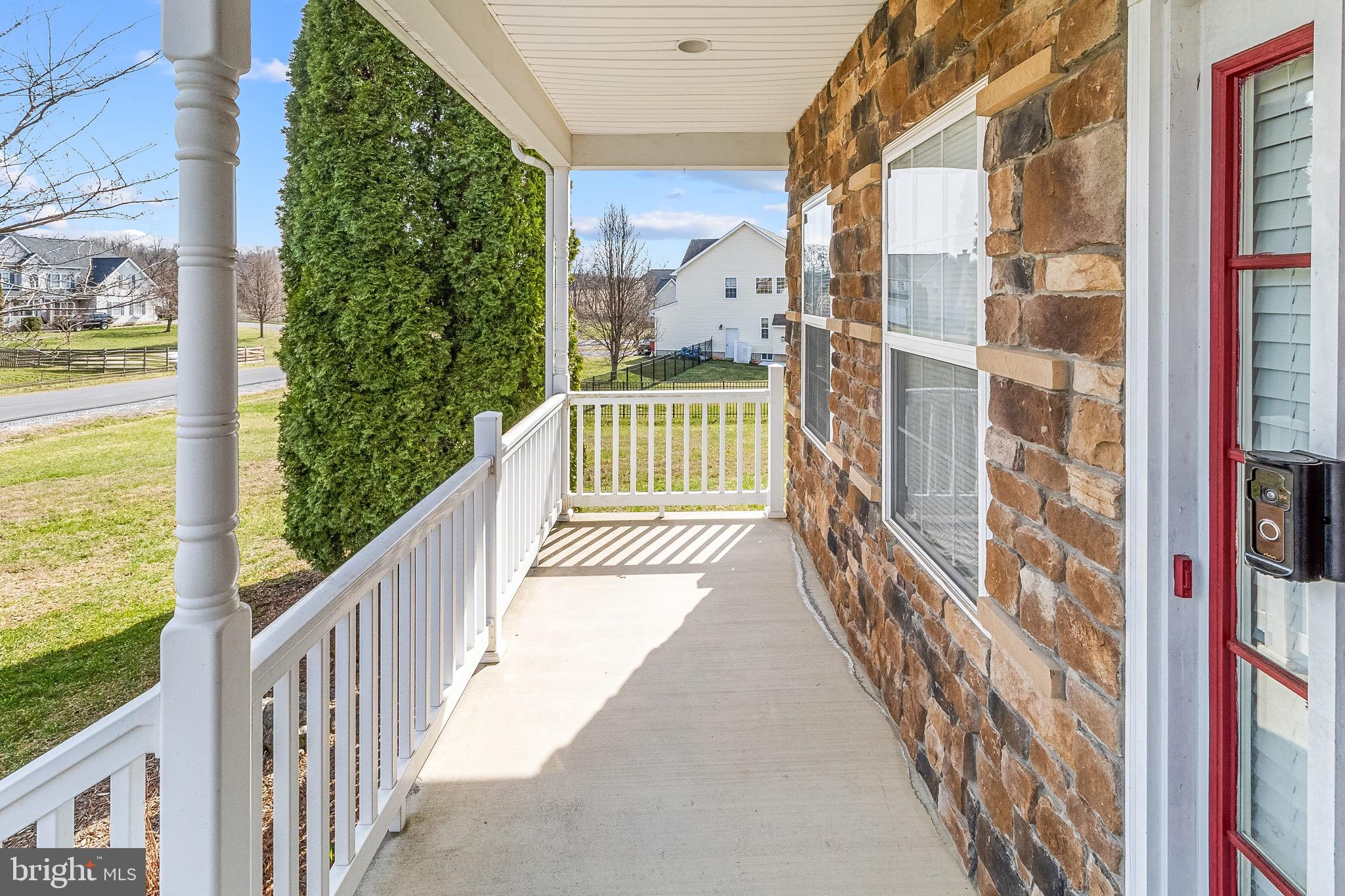 APPLE KNOLLS ESTATES - Residential