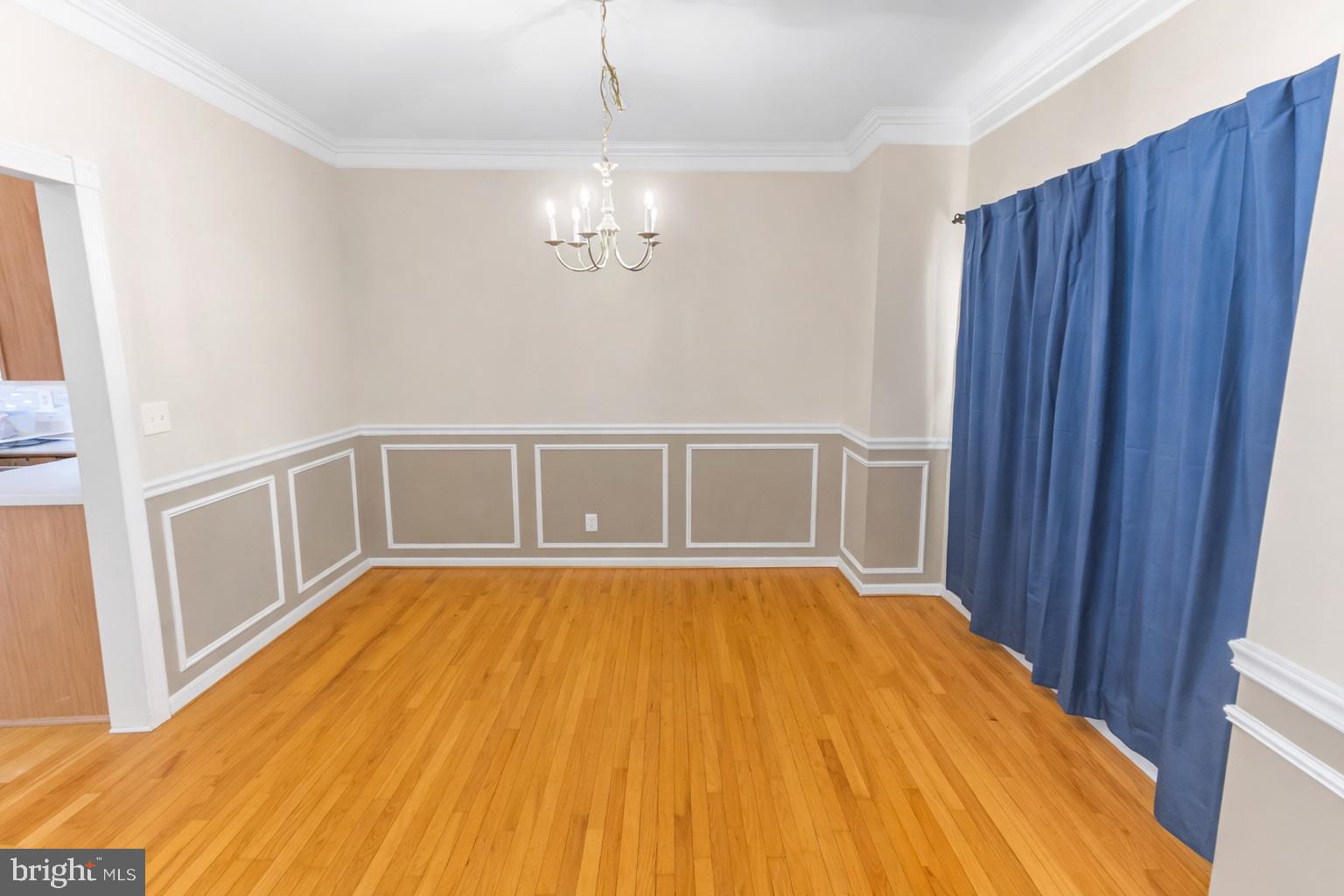 APPLE KNOLLS ESTATES - Residential