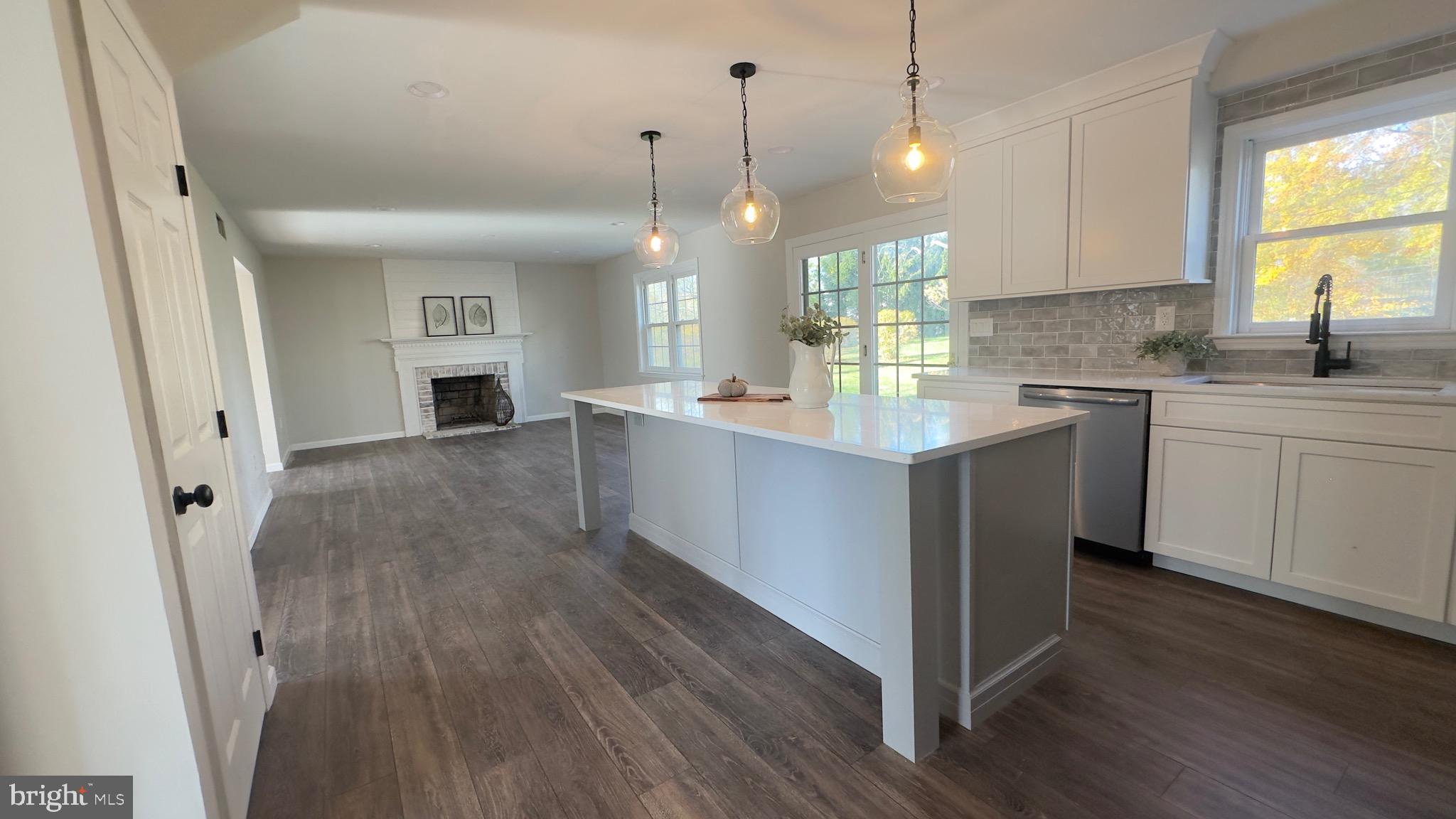 WINDING CREEK - Residential