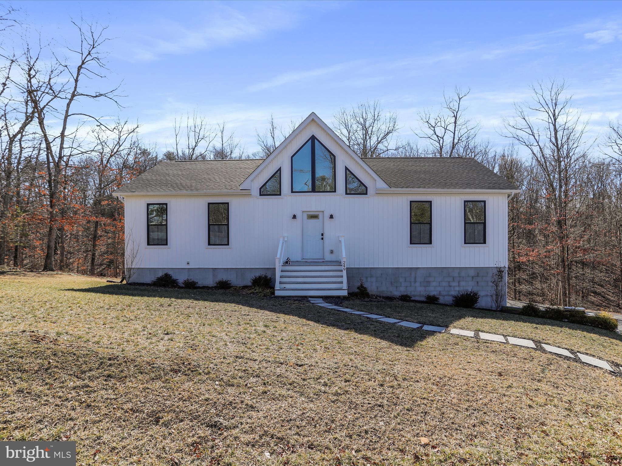 FAIRVIEW OAKS - Residential
