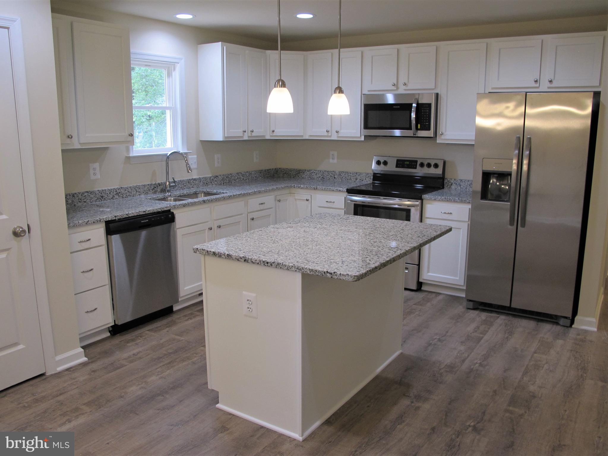 GLEBE HARBOR - Residential