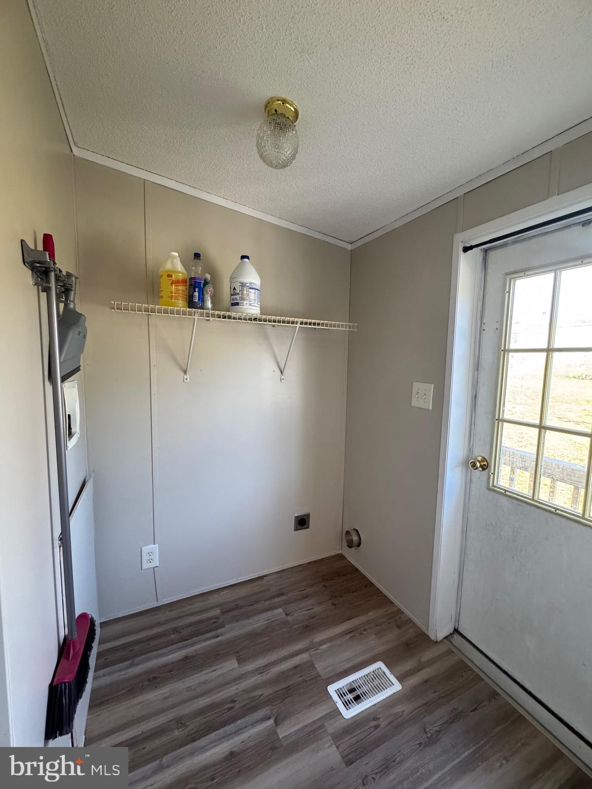 NEWBERRY FARMS - Residential