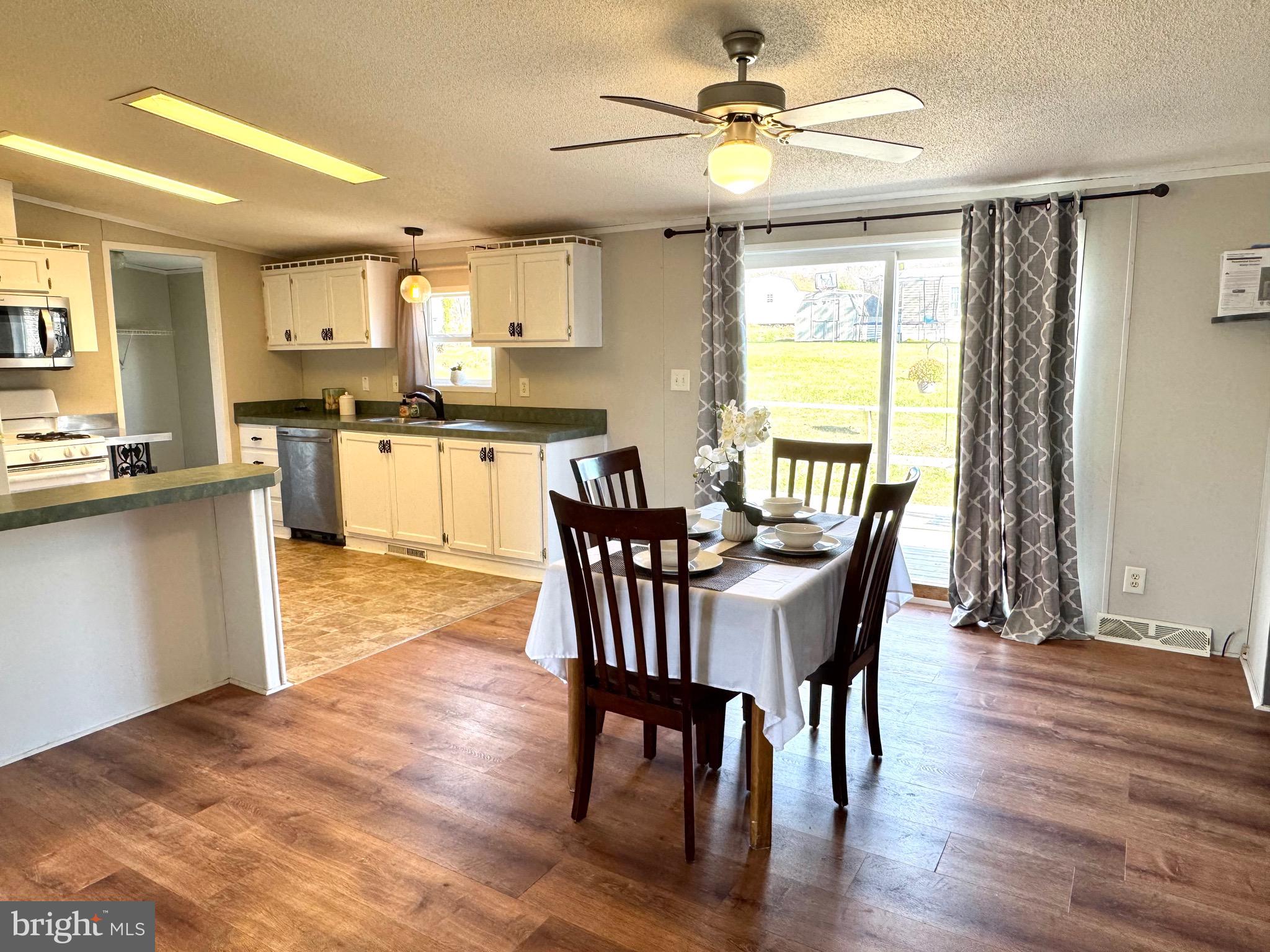 NEWBERRY FARMS - Residential