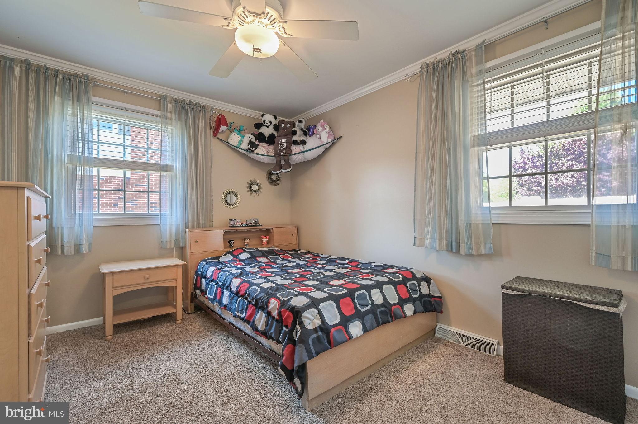 FAIRFIELD FARMS - Residential