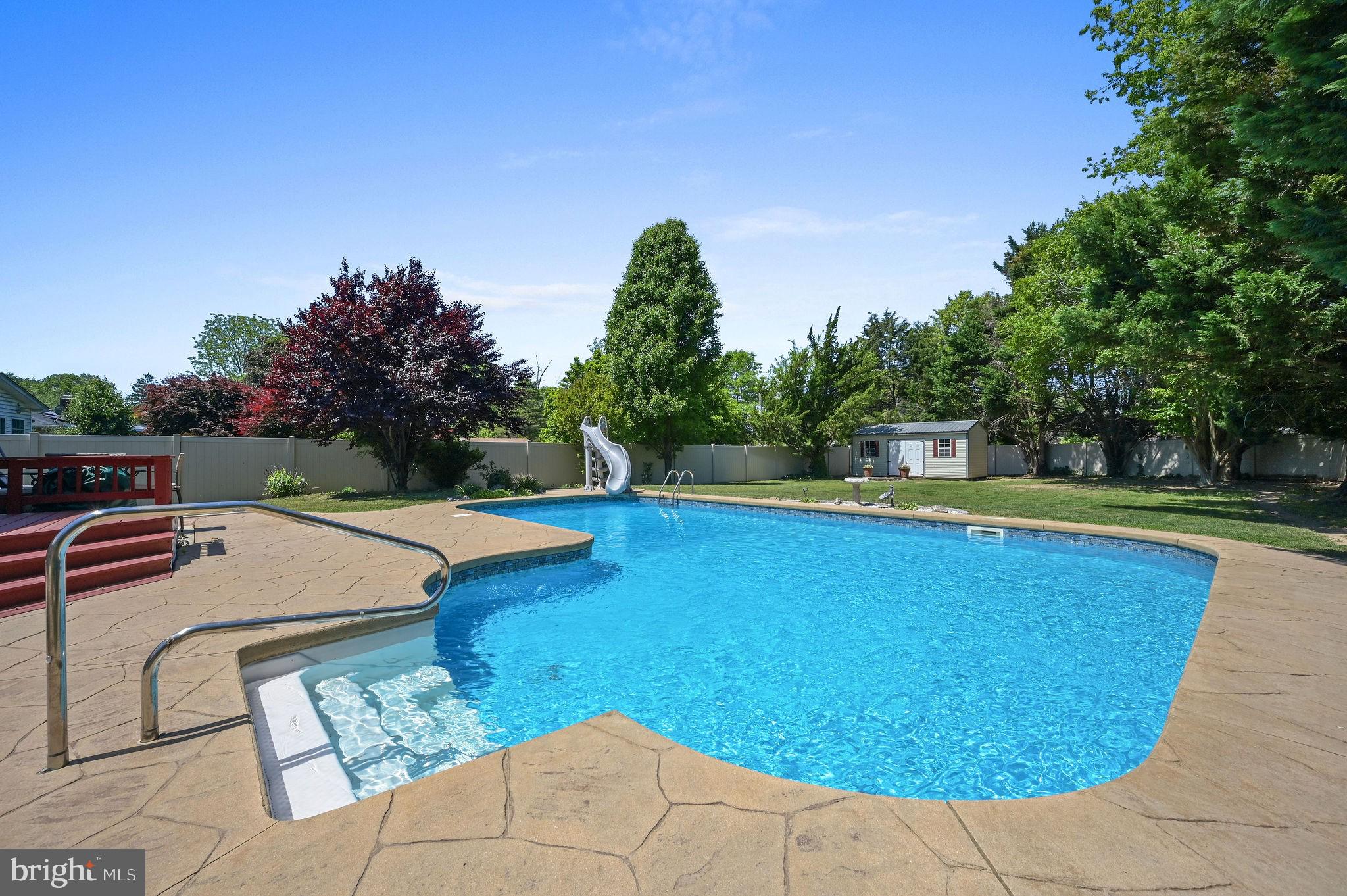 FAIRFIELD FARMS - Residential