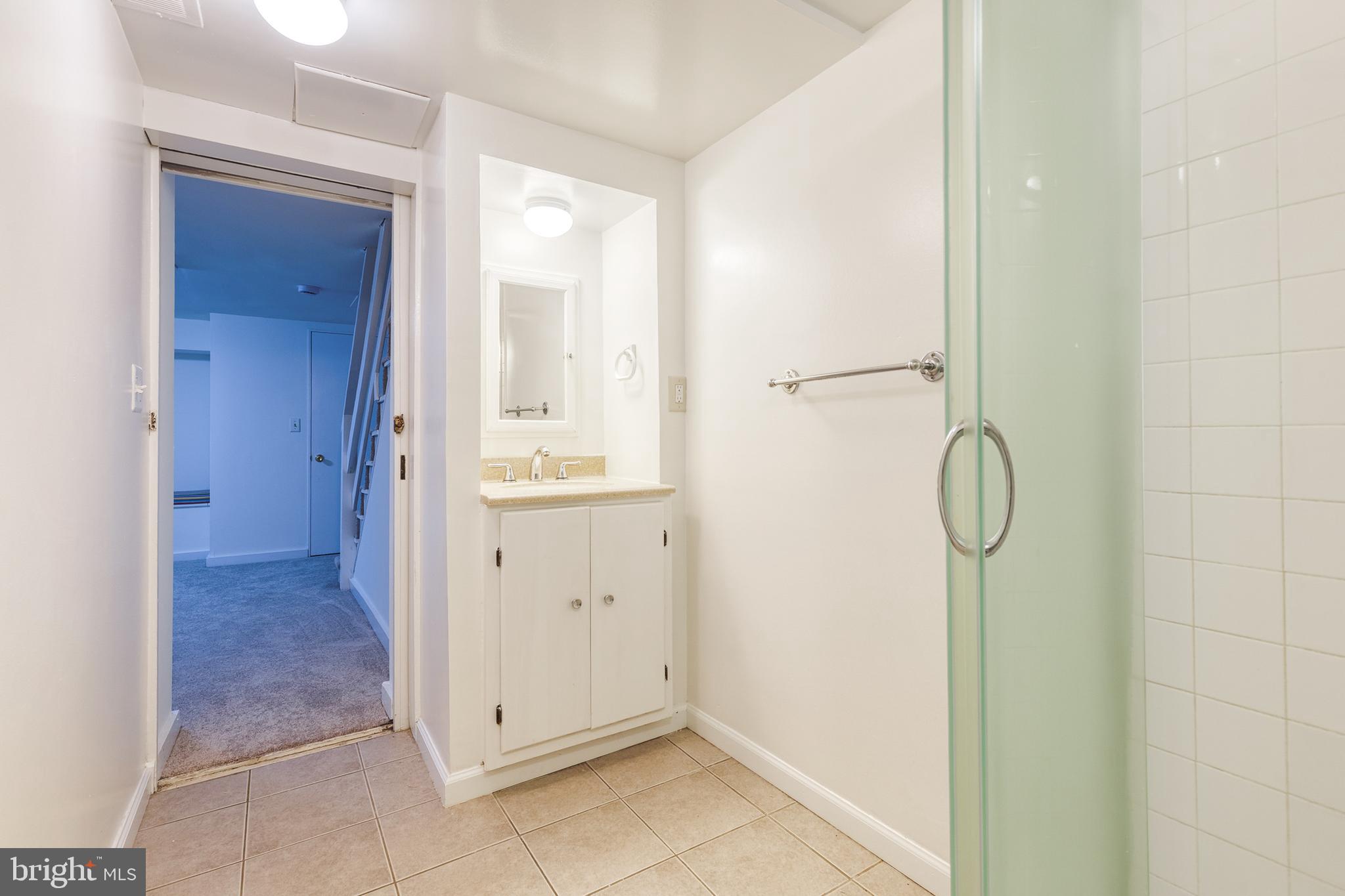 RODGERS FORGE - Residential Lease