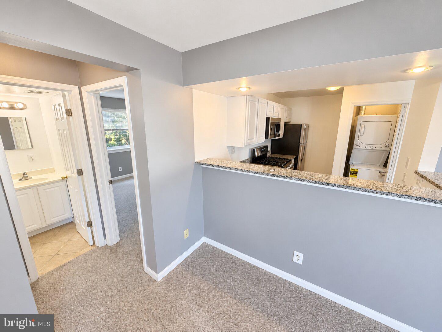 2512 MARKHAM LANE 3