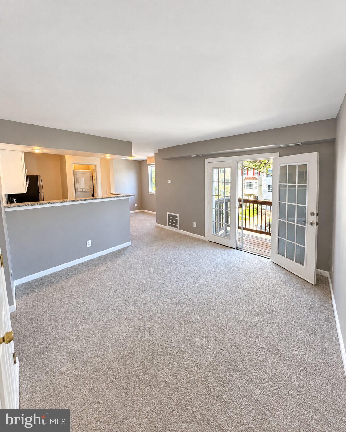 2512 MARKHAM LANE 3