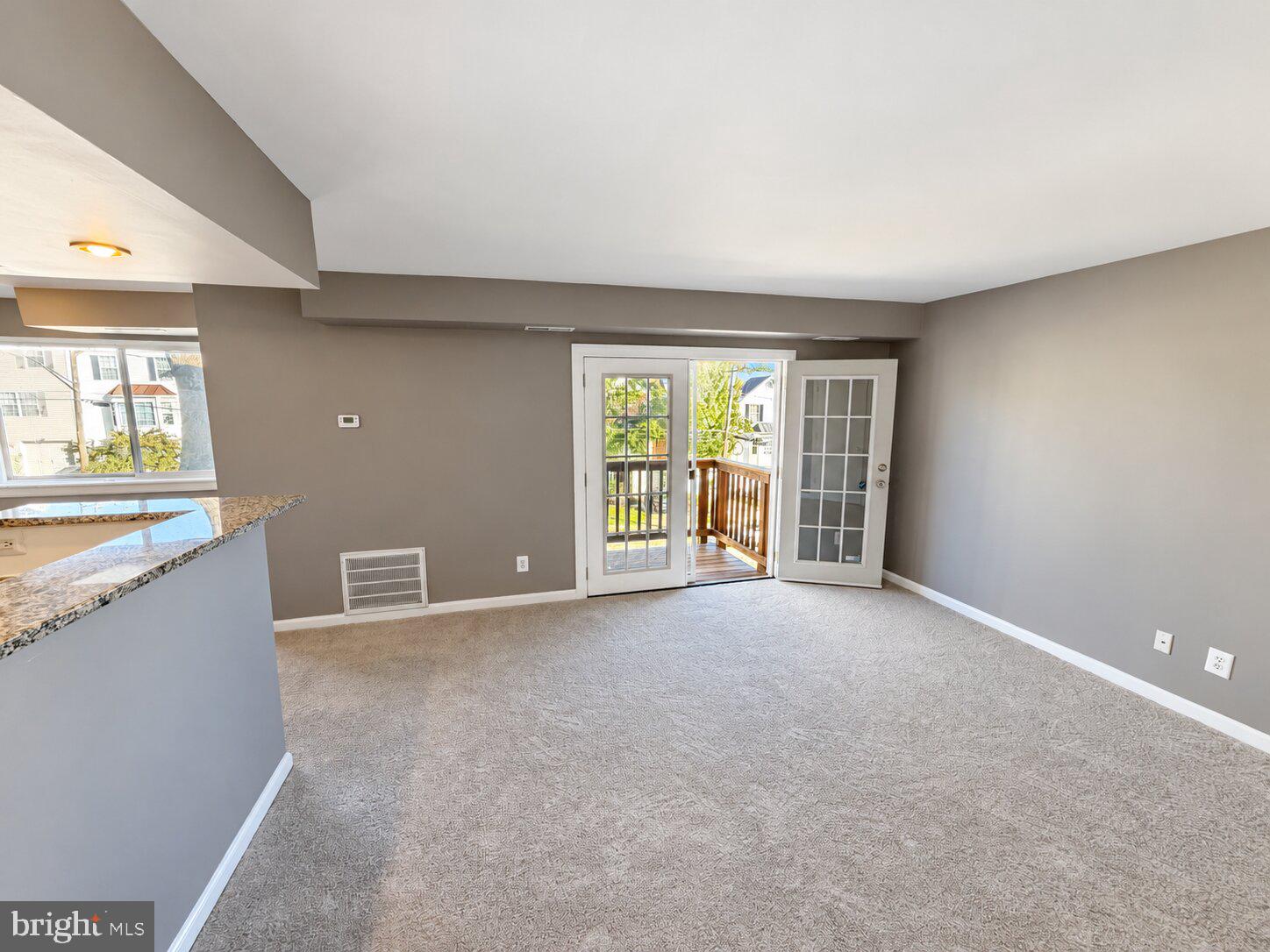 2512 MARKHAM LANE 3
