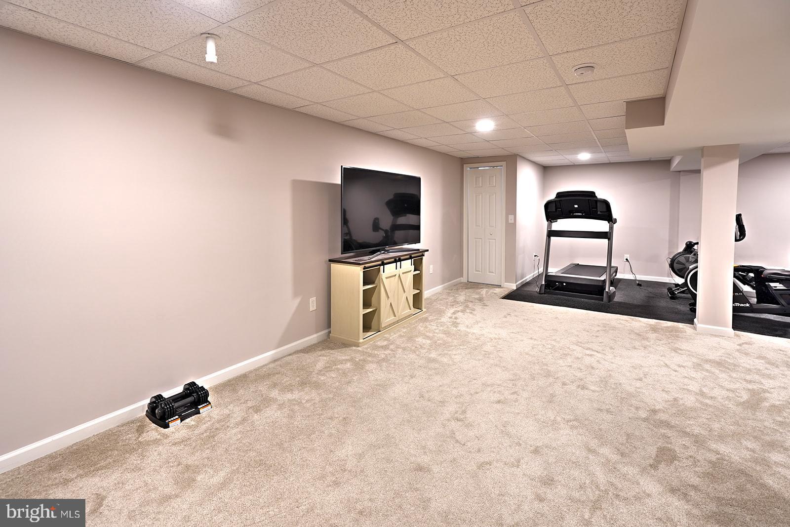 LOCKSLEY GLEN - Residential