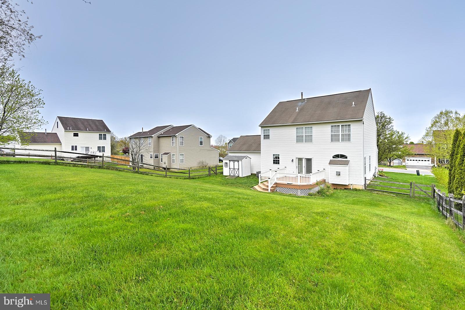 LOCKSLEY GLEN - Residential