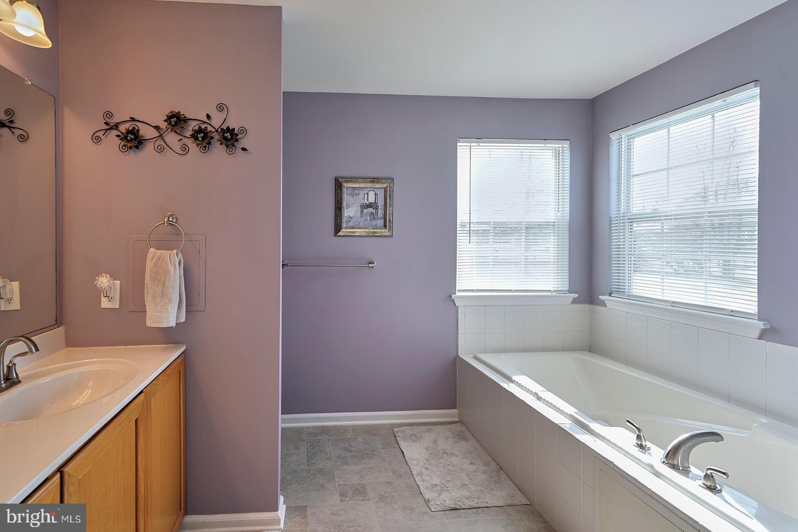 LOCKSLEY GLEN - Residential