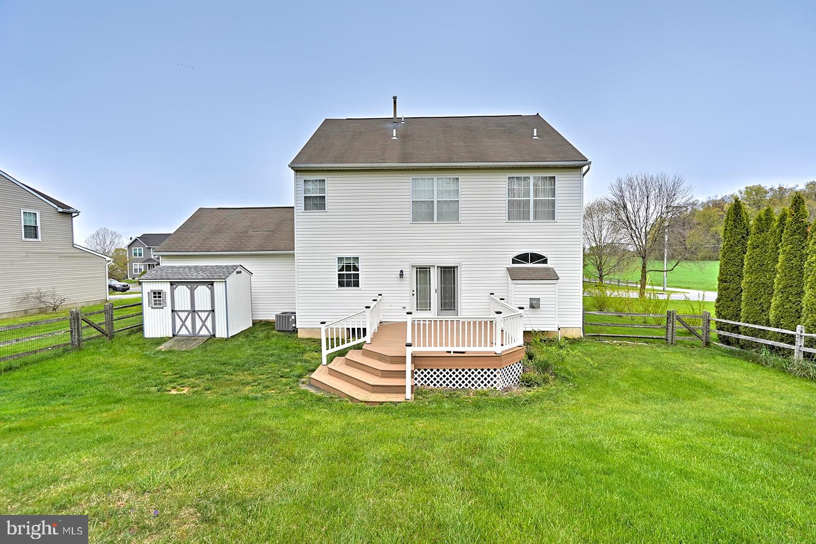 LOCKSLEY GLEN - Residential