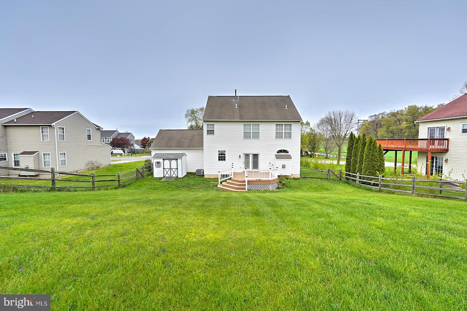 LOCKSLEY GLEN - Residential