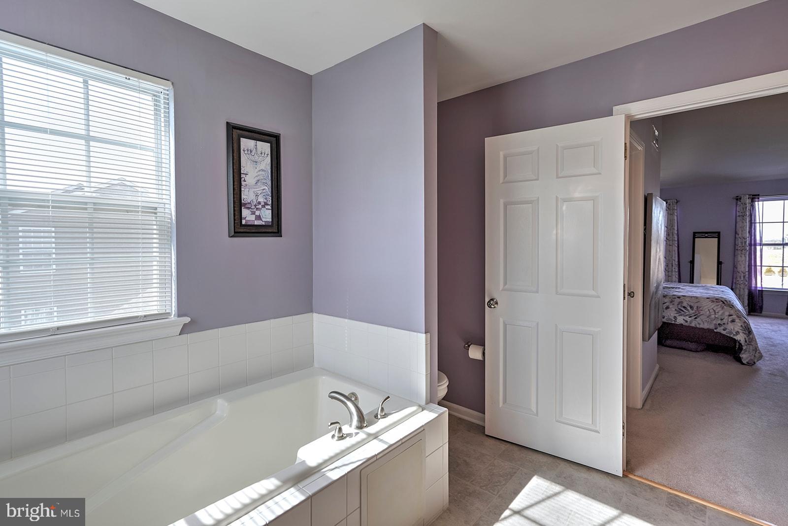 LOCKSLEY GLEN - Residential