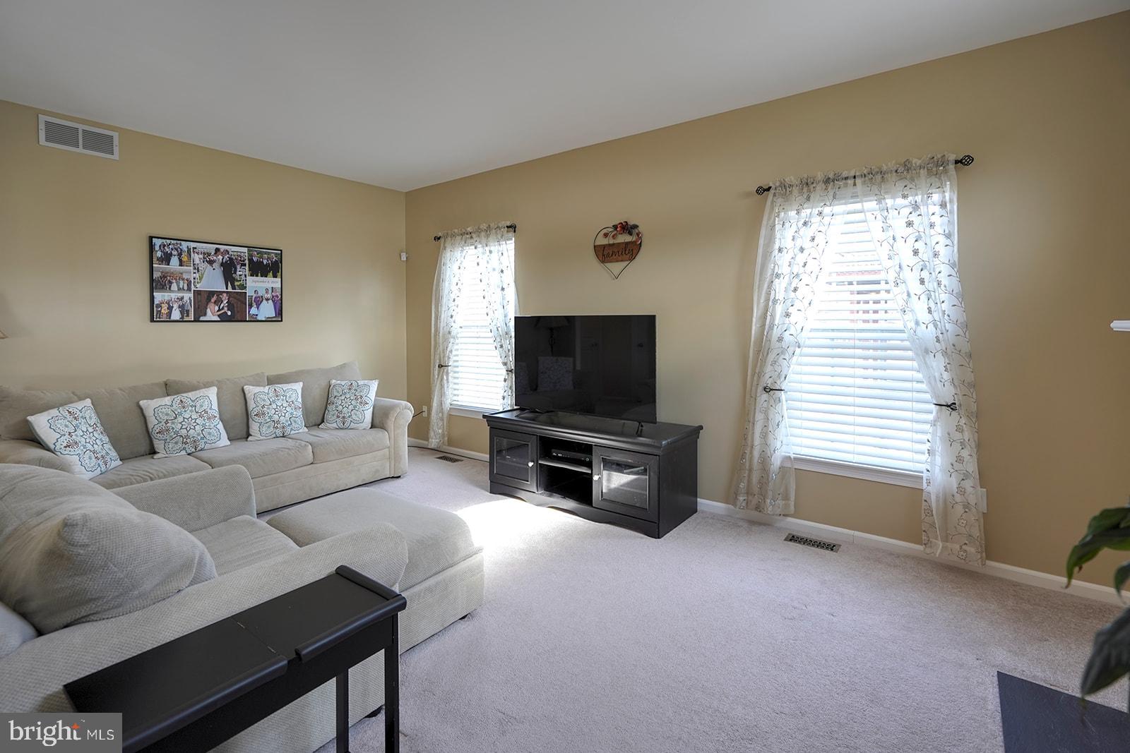 LOCKSLEY GLEN - Residential