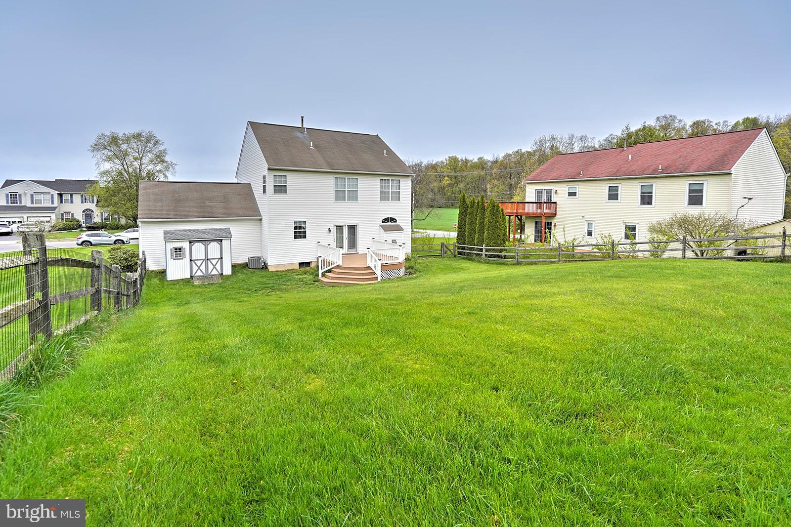 LOCKSLEY GLEN - Residential