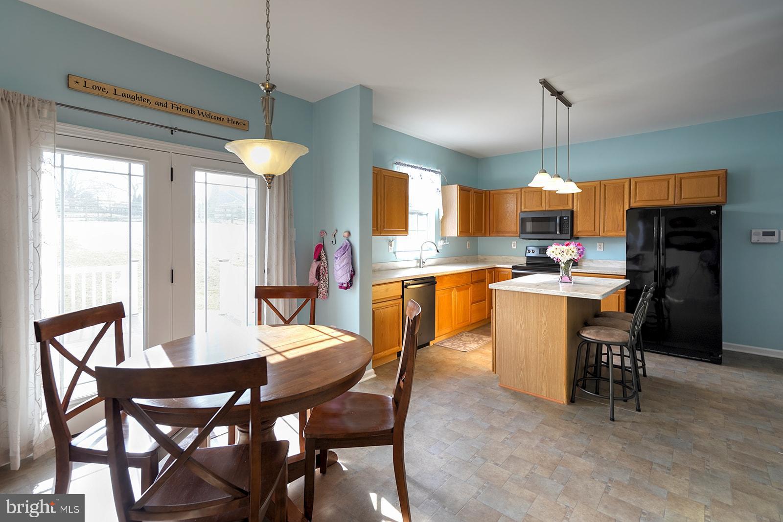 LOCKSLEY GLEN - Residential