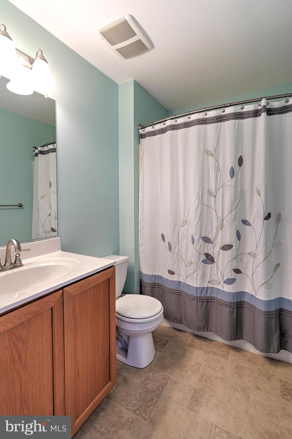 LOCKSLEY GLEN - Residential