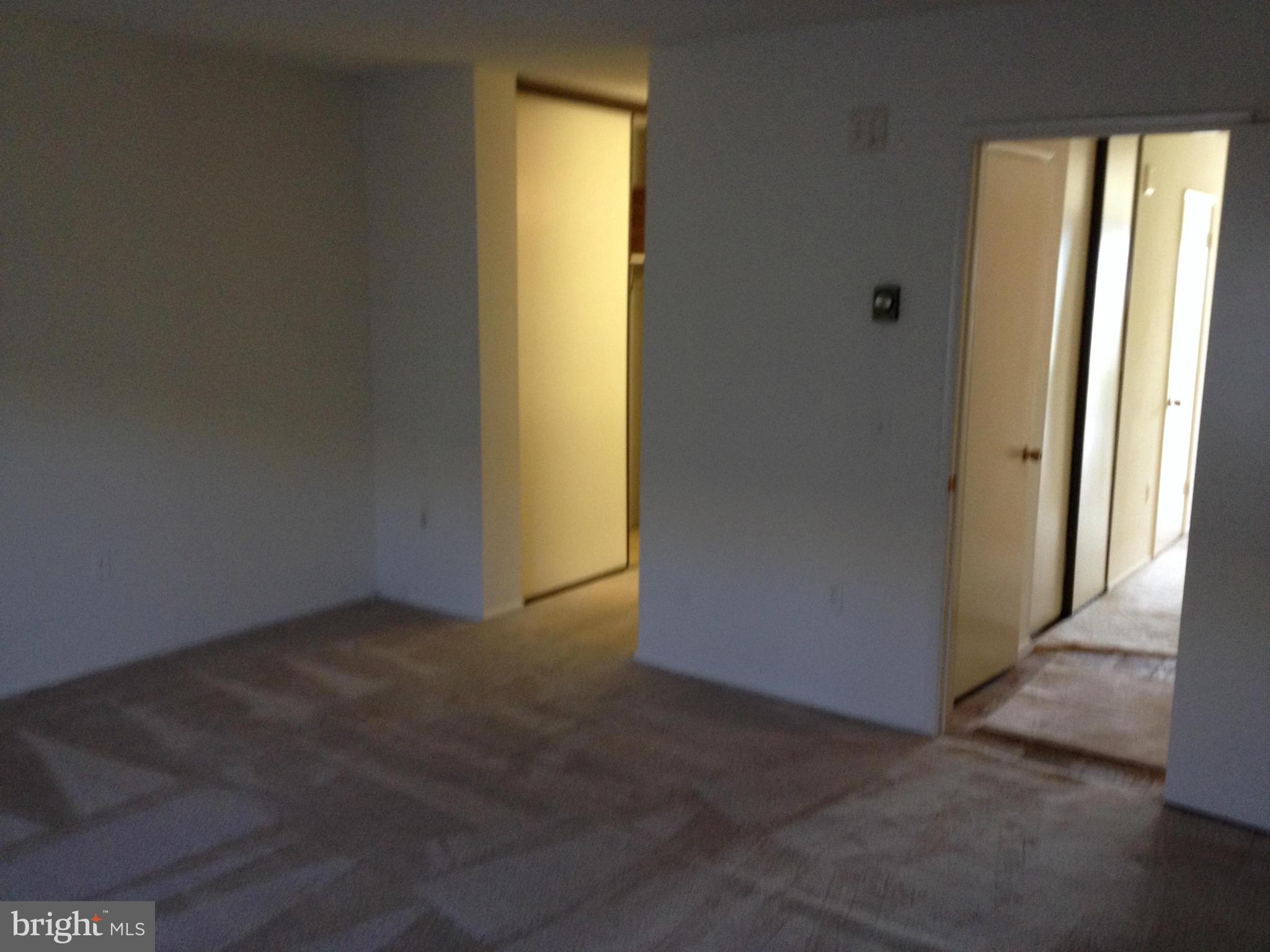 ROSSMOOR MUTUAL #14 - Residential