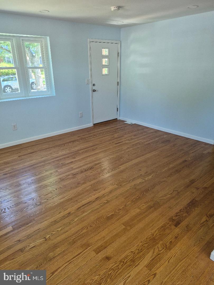 Photo of 4812 Topping Road, ROCKVILLE, MD 20852 (MLS # MDMC2242034)