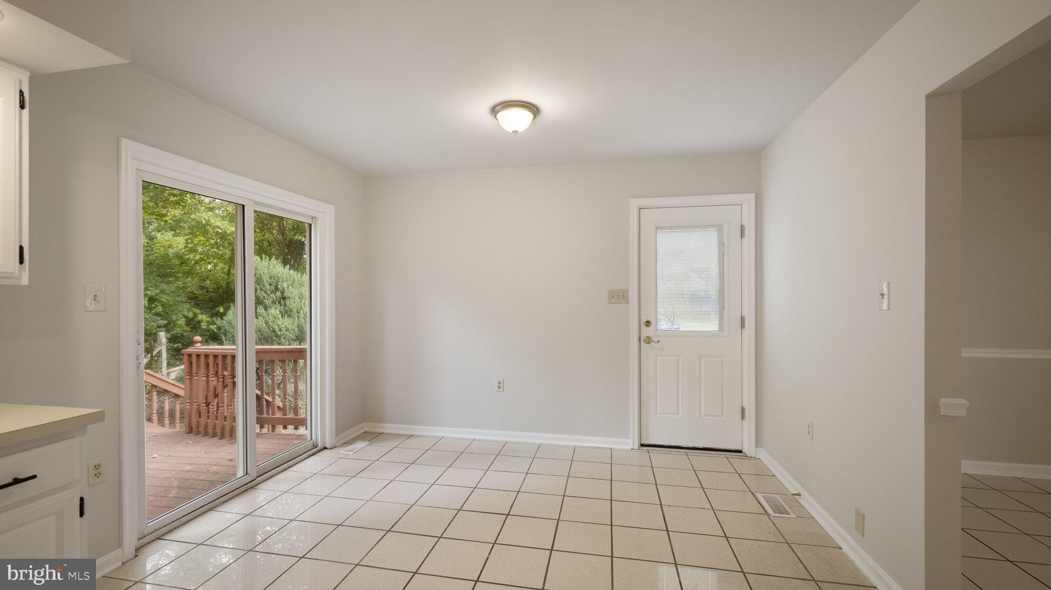 CHARLES TOWN - Residential