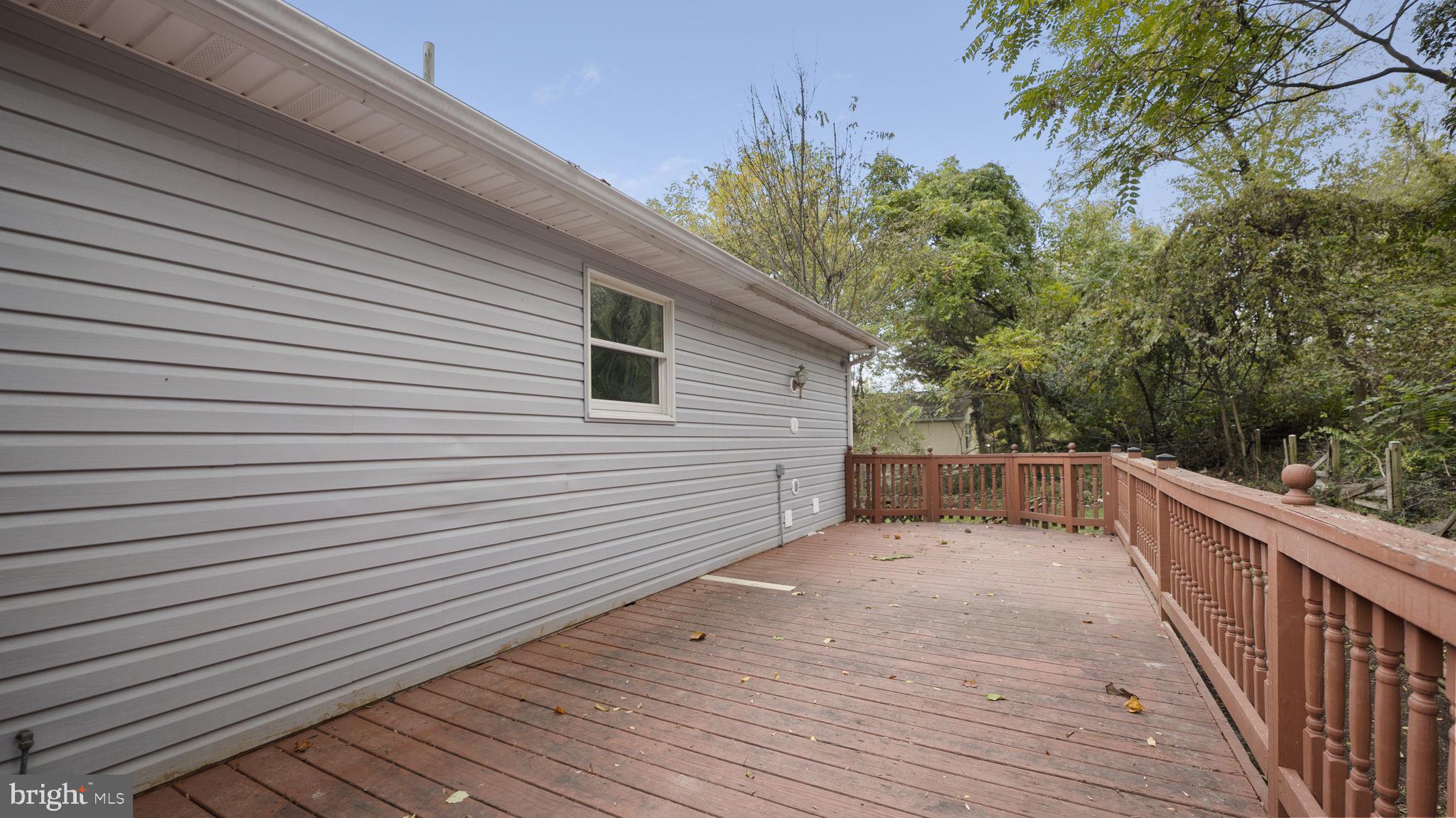 CHARLES TOWN - Residential