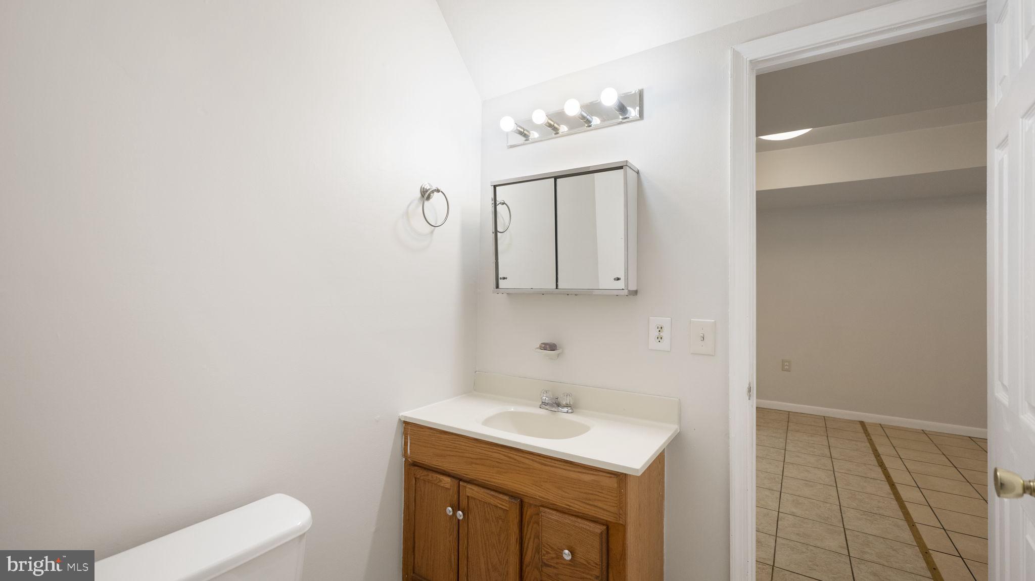 CHARLES TOWN - Residential