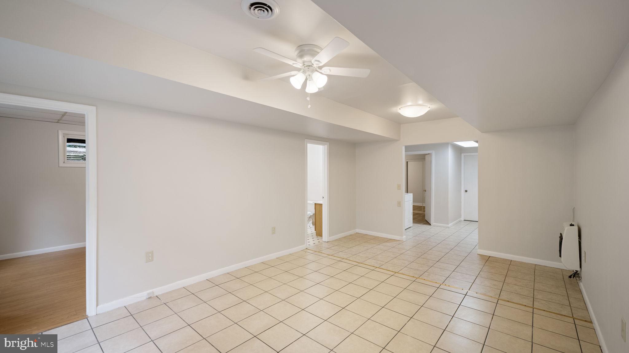 CHARLES TOWN - Residential