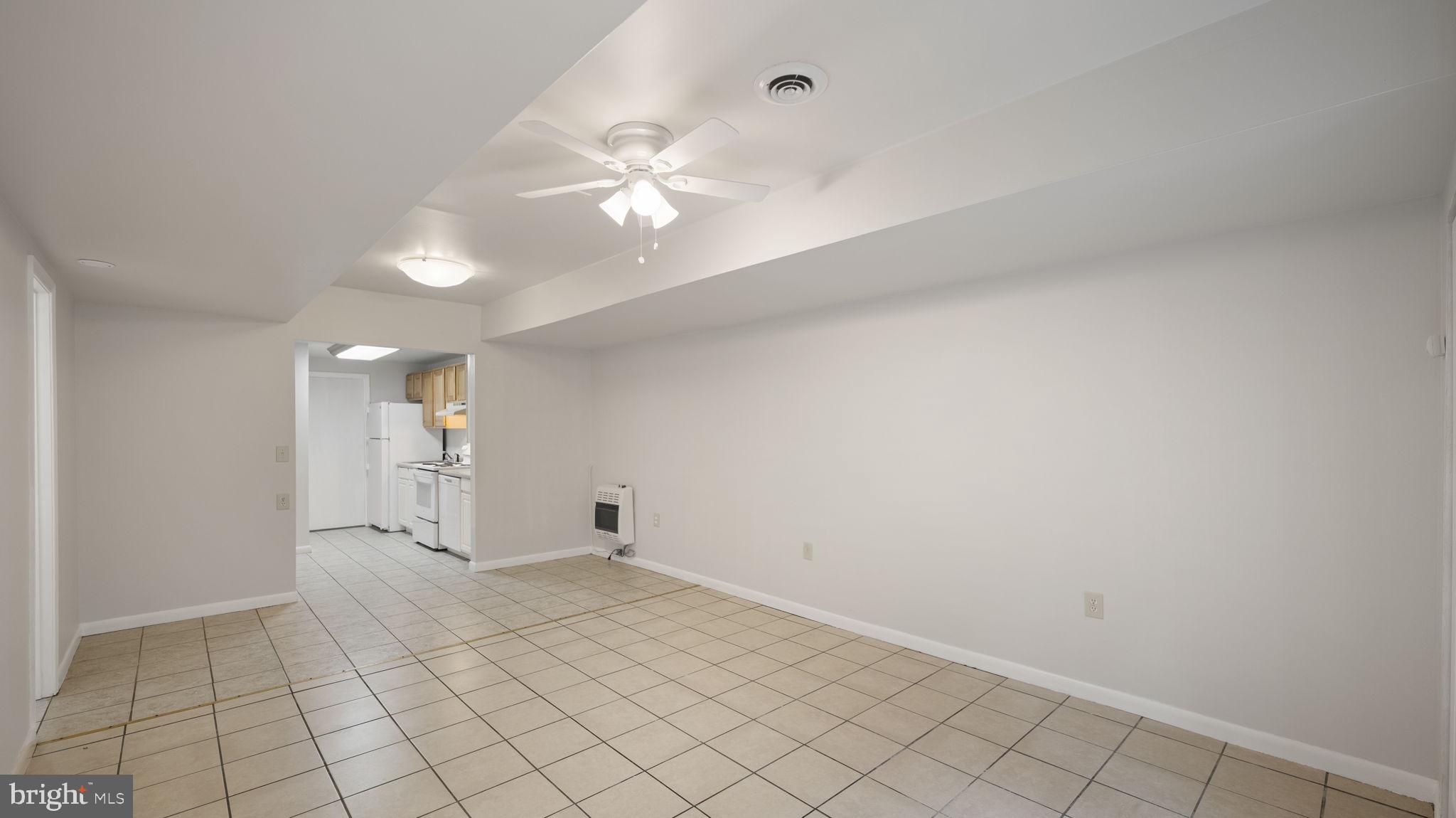 CHARLES TOWN - Residential